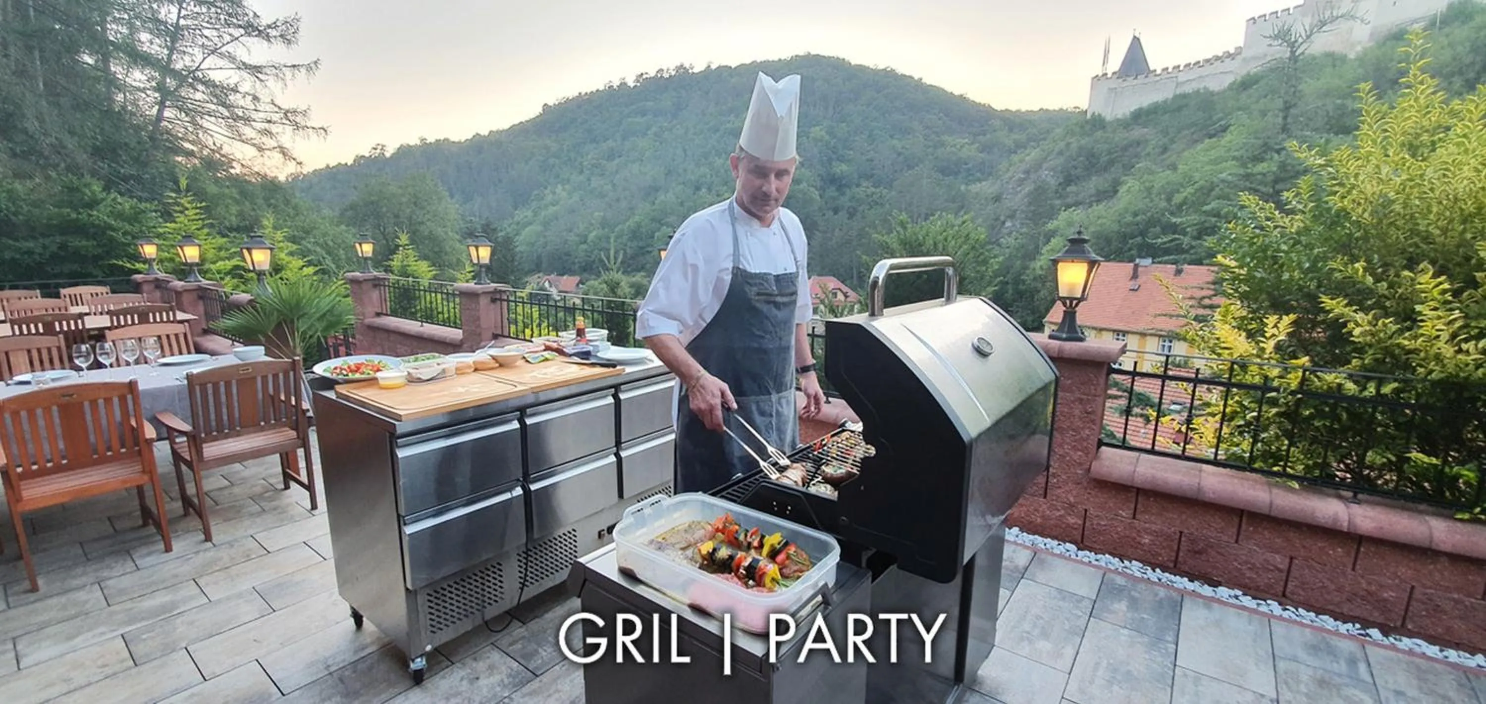 Swimming pool in Hotel Karlštejn & SPA
