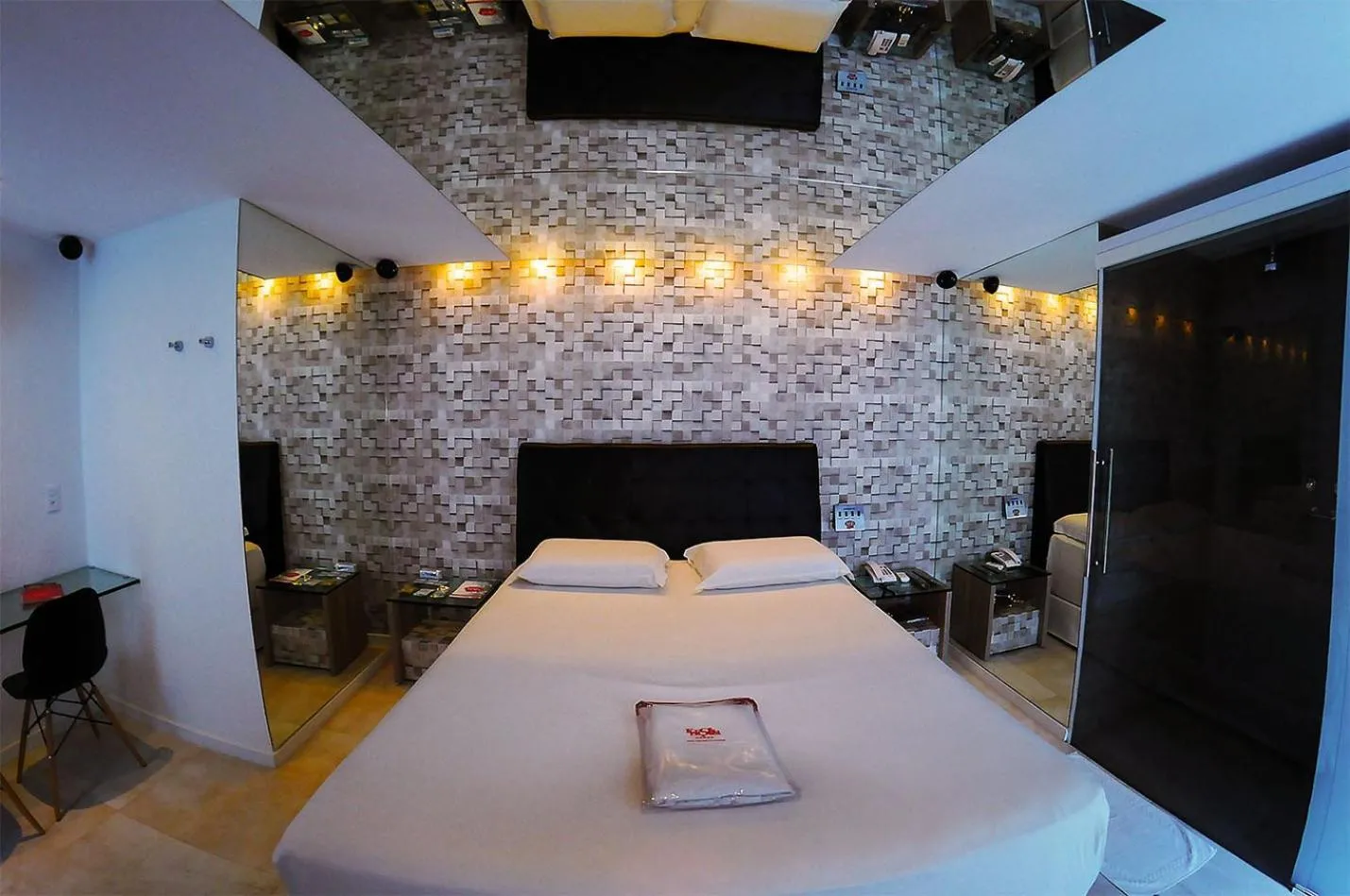Bed in Eros Hotel CDU (Adults Only)