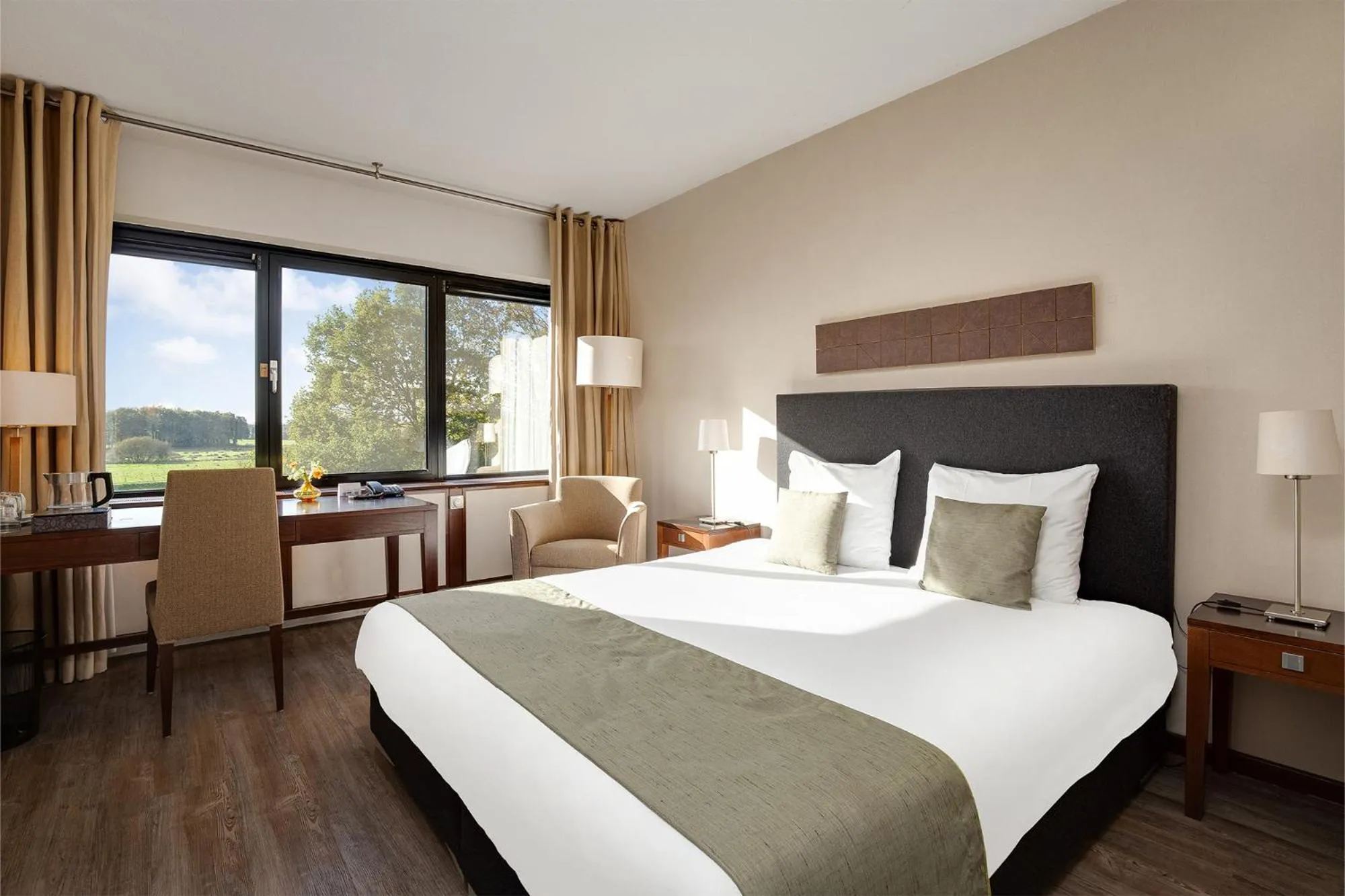 Bed in Hotel De Ruwenberg Den Bosch - Sint Michielsgestel