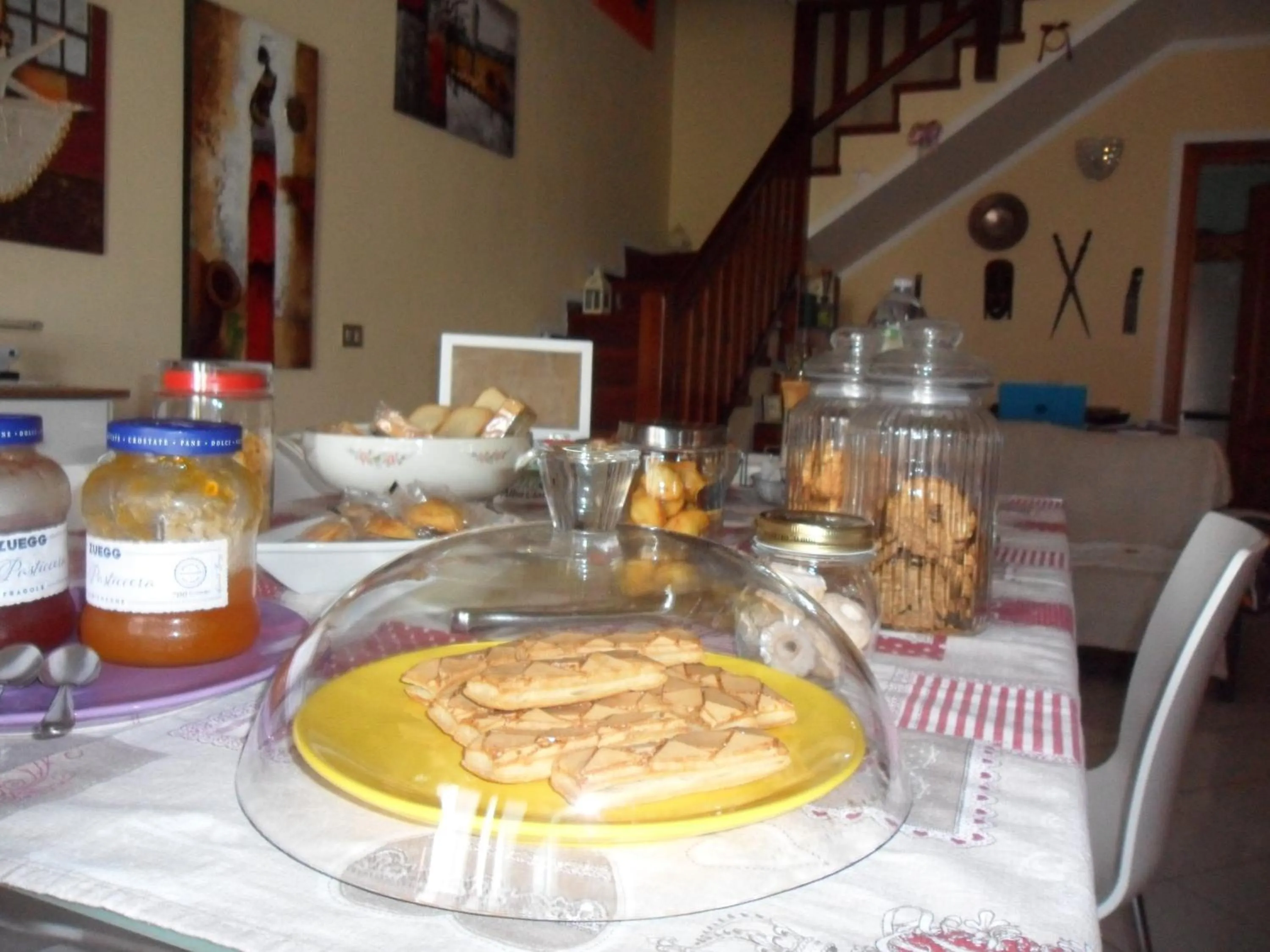 Buffet breakfast in B&B A CASA DI MONICA