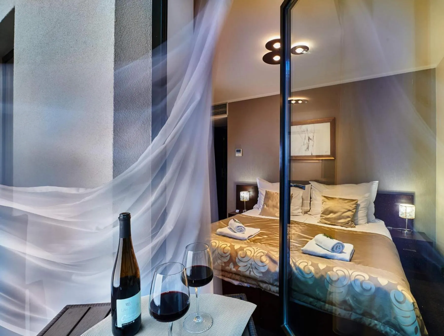 Balcony/Terrace, Bed in Boutique Hotel Chrysso