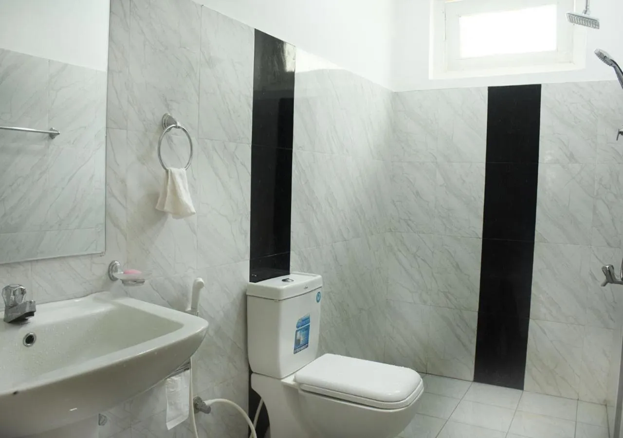 Bathroom in Best hostel Yala