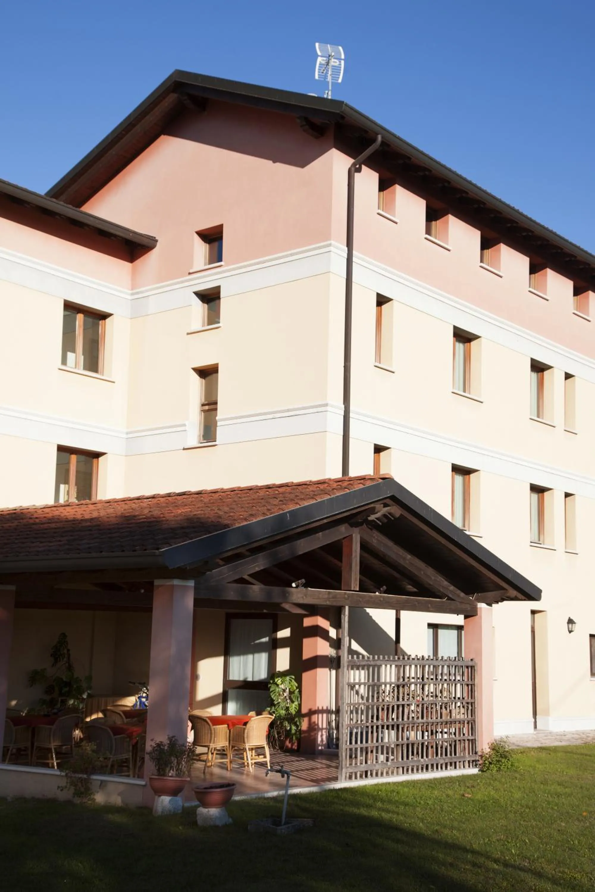 Facade/entrance in Hotel Naonis