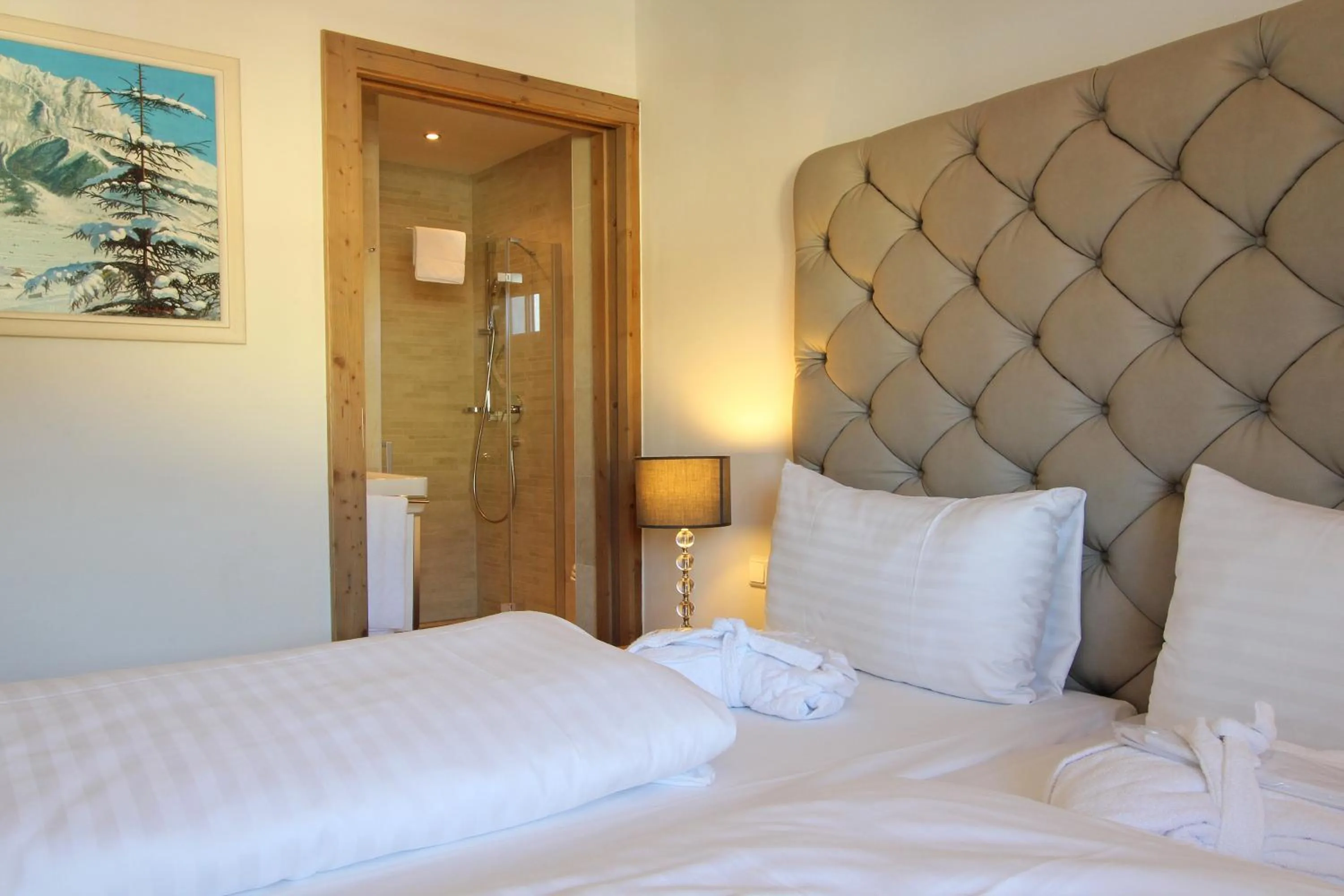 Shower, Bed in AvenidA Mountain Resort by Alpin Rentals