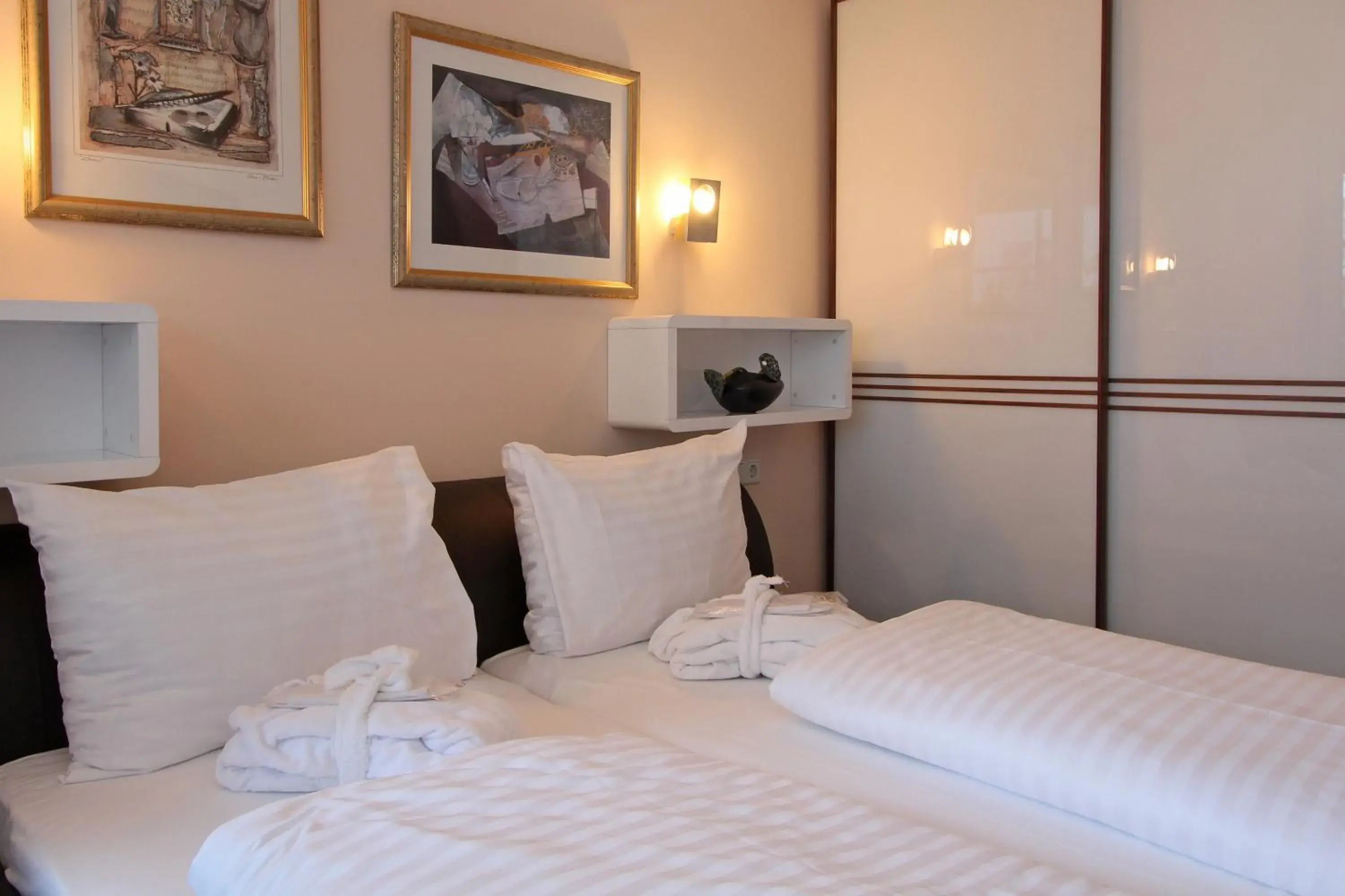 One-Bedroom Apartment E9 in AvenidA Mountain Resort by Alpin Rentals One-Bedroom Apartment E9 in AvenidA Mountain Resort by Alpin Rentals