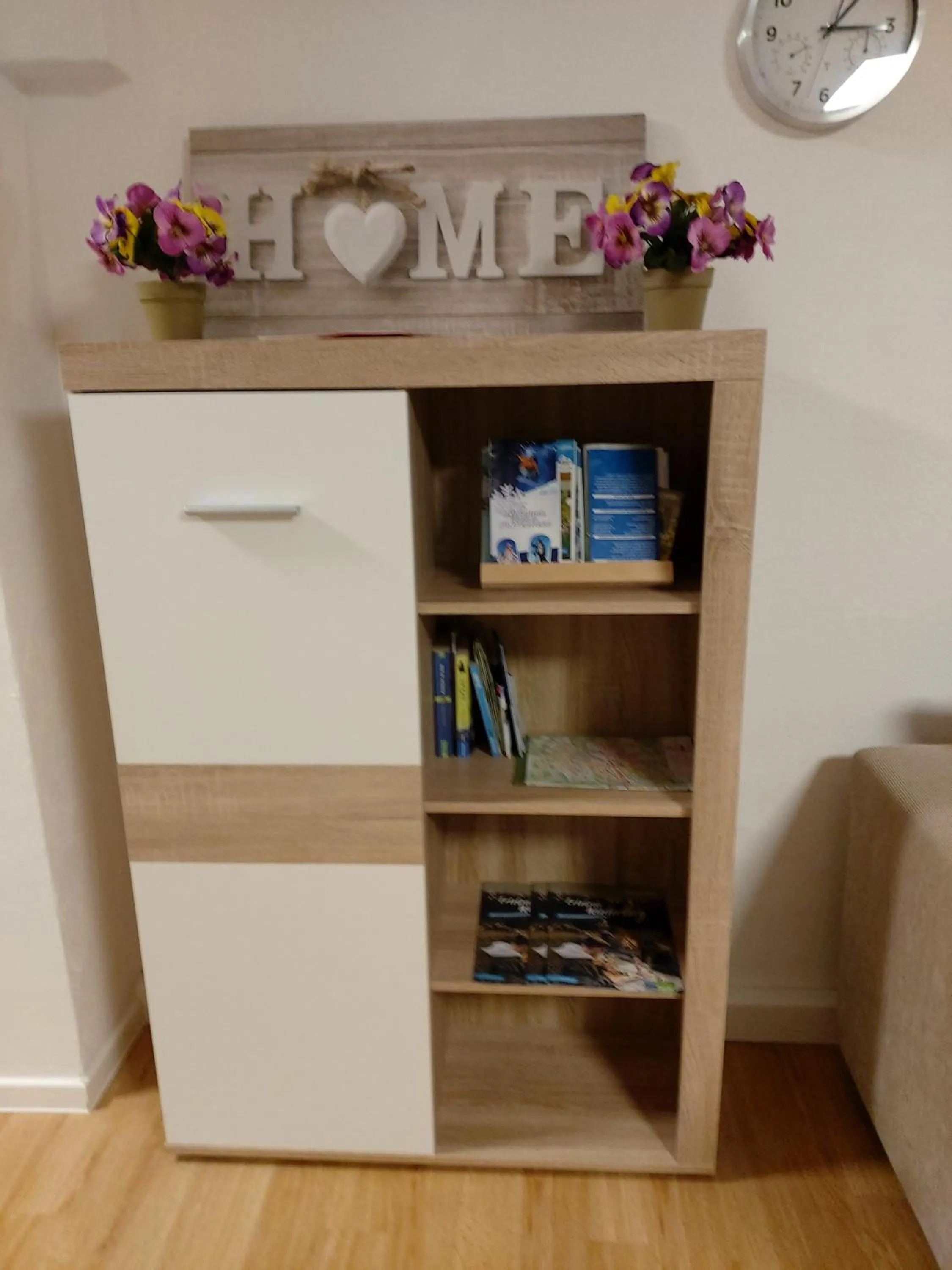 Library in Albi Haus Winterberg