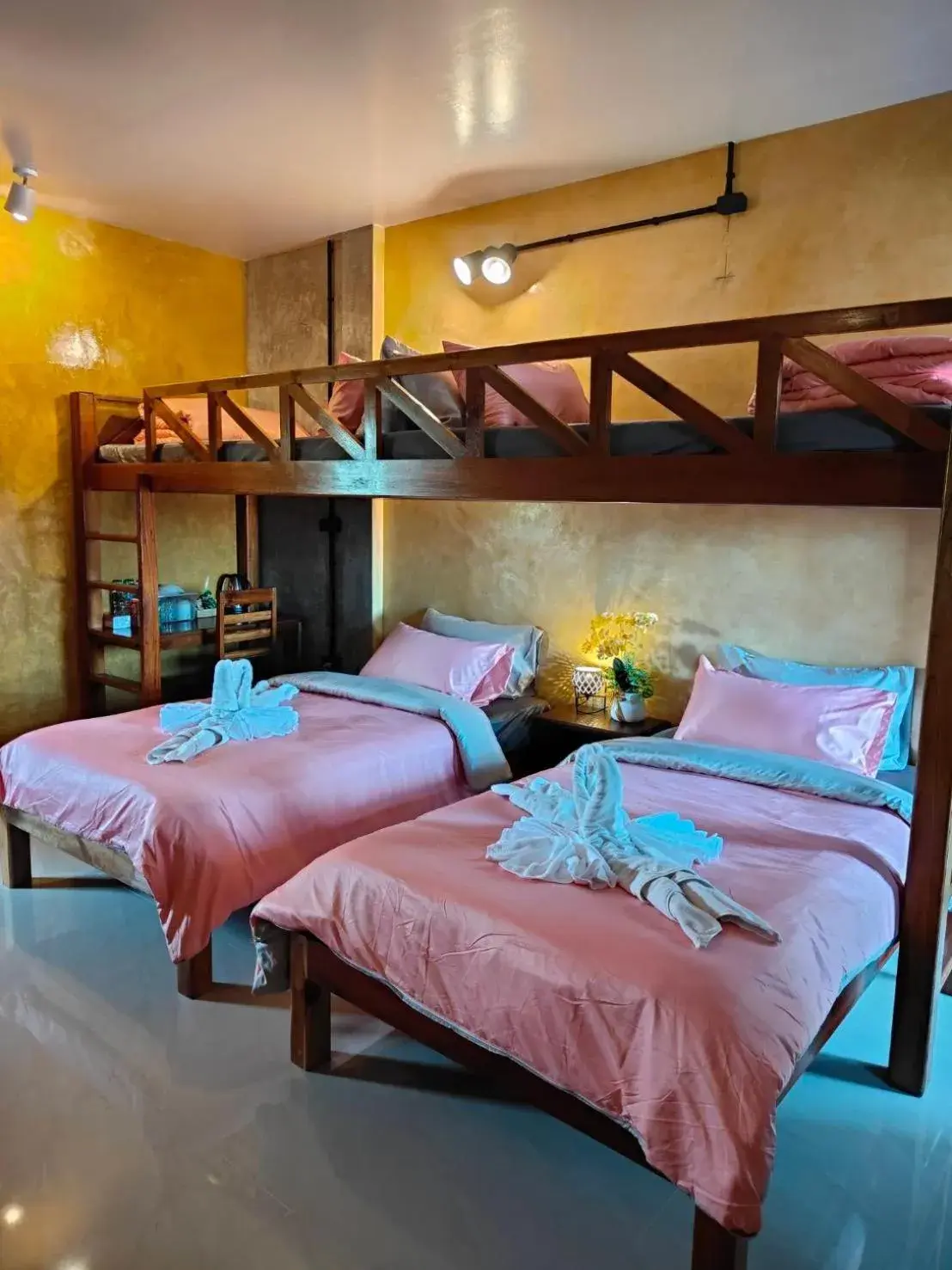 Photo of the whole room, Bed in Smilingface guesthouse Photo of the whole room, Bed in Smilingface guesthouse