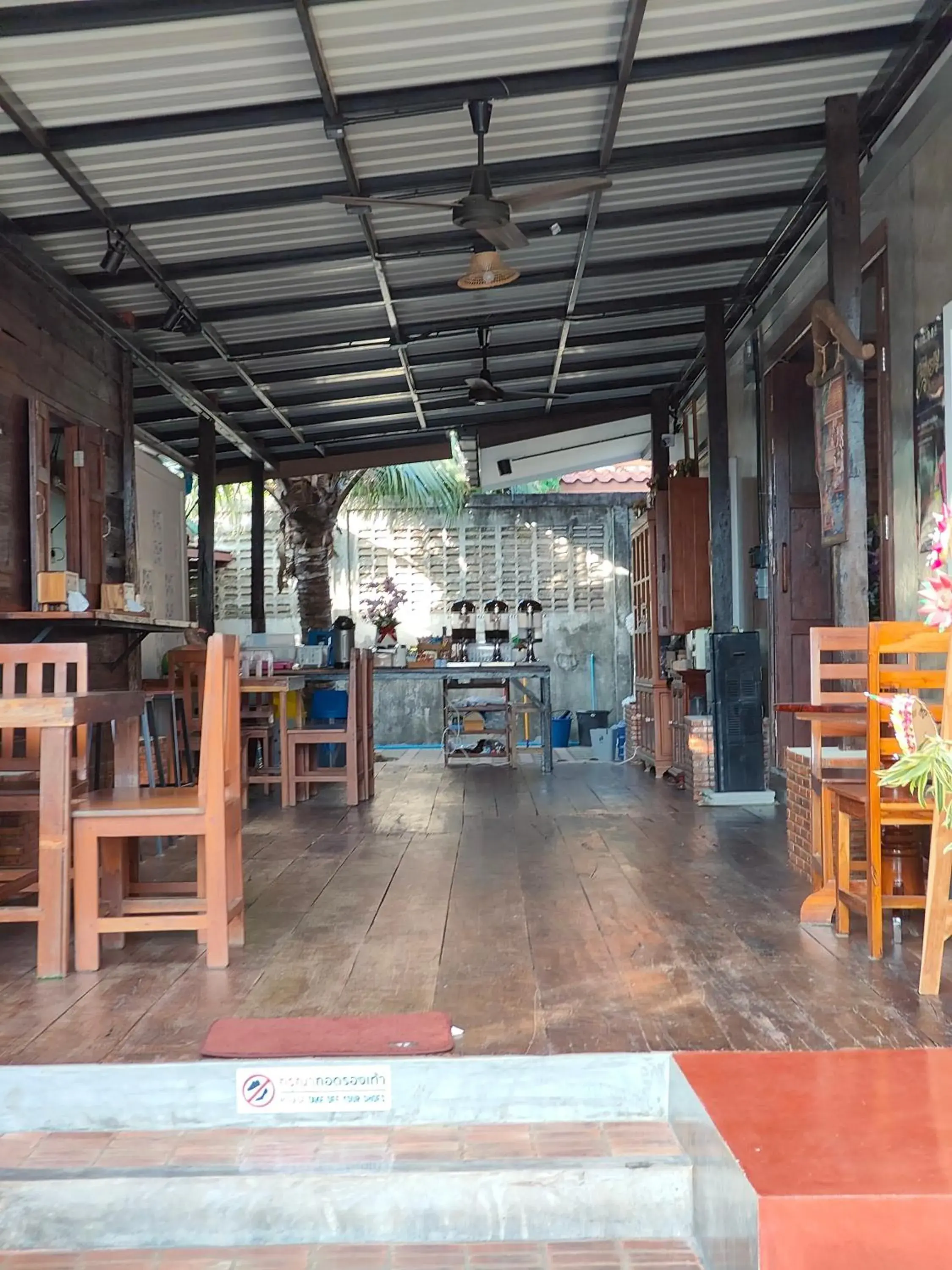 Restaurant/places to eat in Smilingface guesthouse Restaurant/places to eat in Smilingface guesthouse