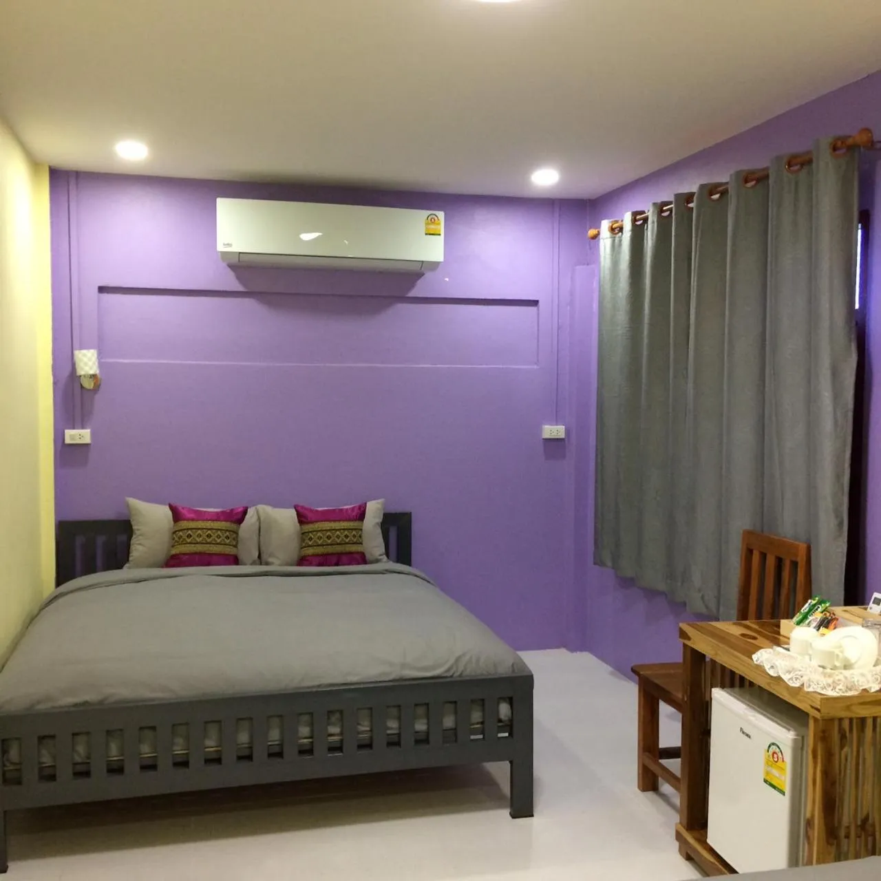 Photo of the whole room, Bed in Smilingface guesthouse