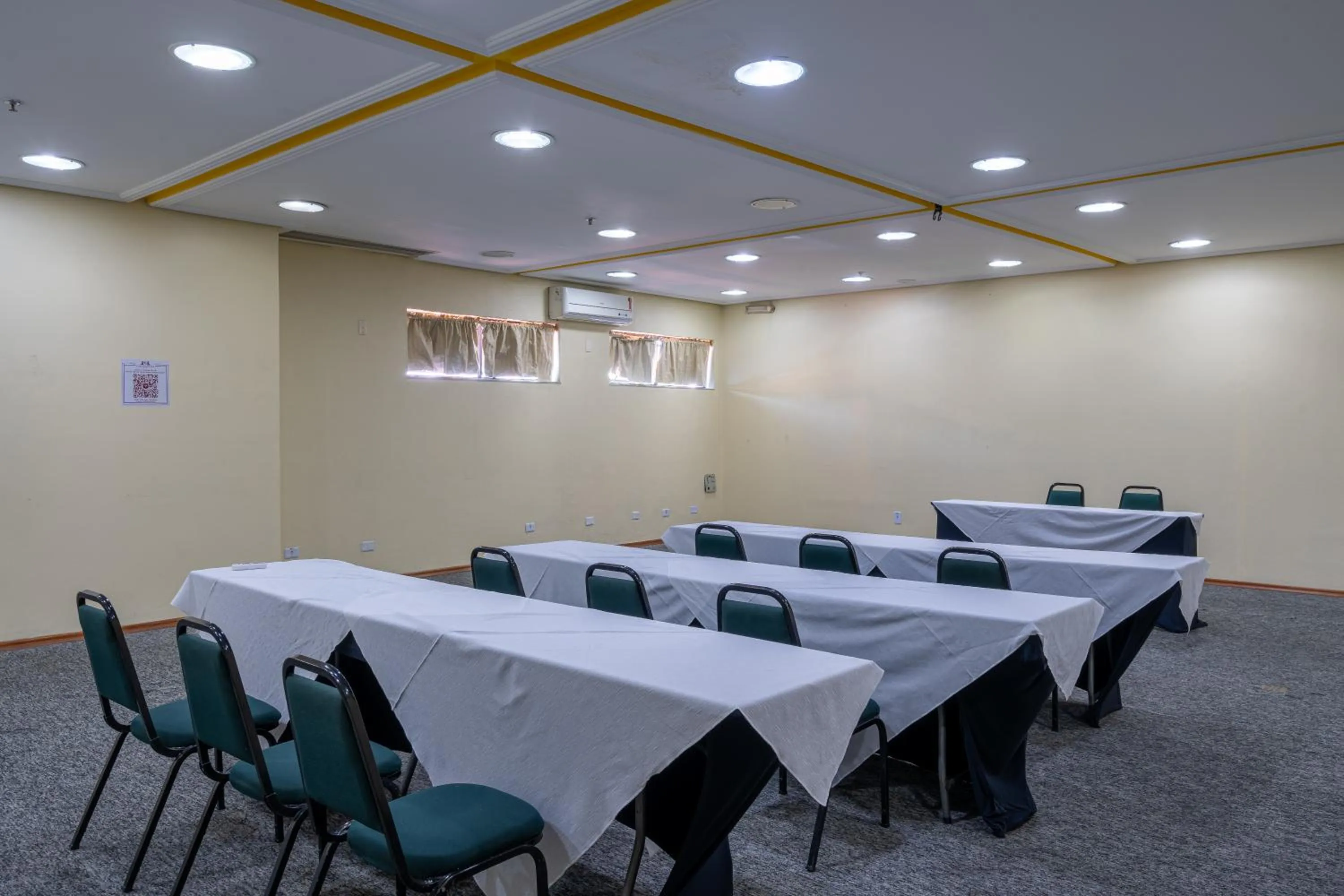 Meeting/conference room in Carlton Plaza São José dos Campos