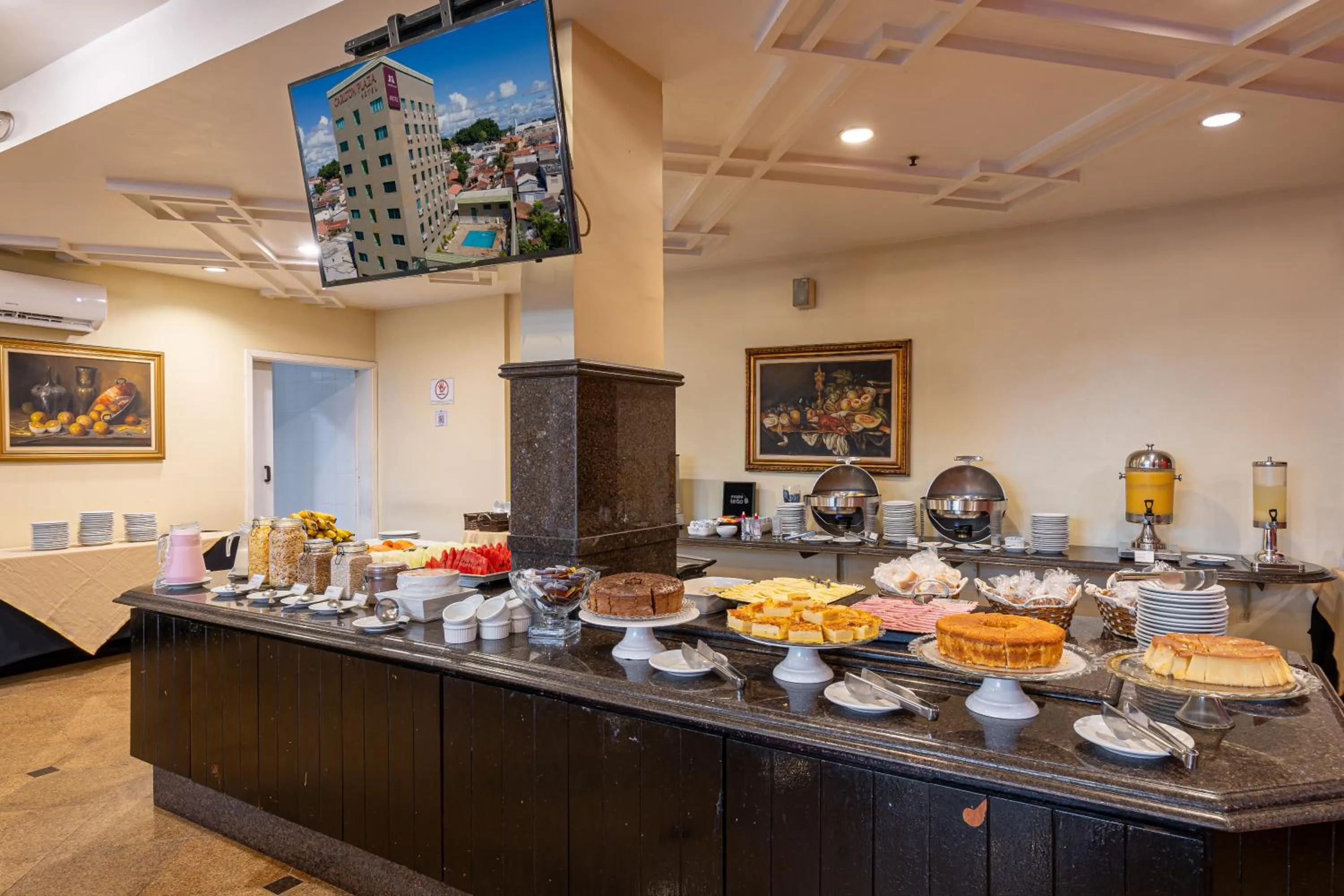 Food and drinks in Carlton Plaza São José dos Campos