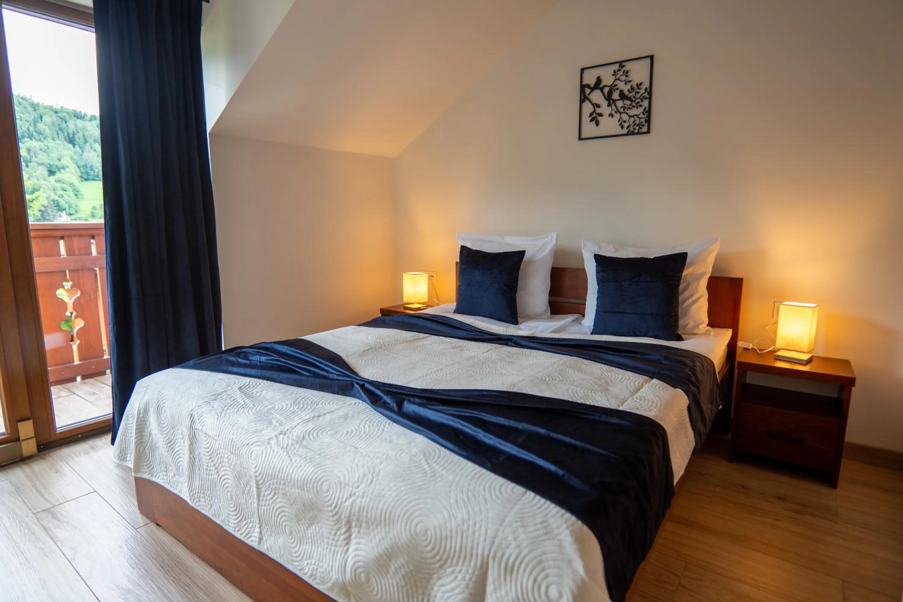 Bed in Willa i Wzgórze Jerrego Apartamenty i pokoje z widokiem na góry