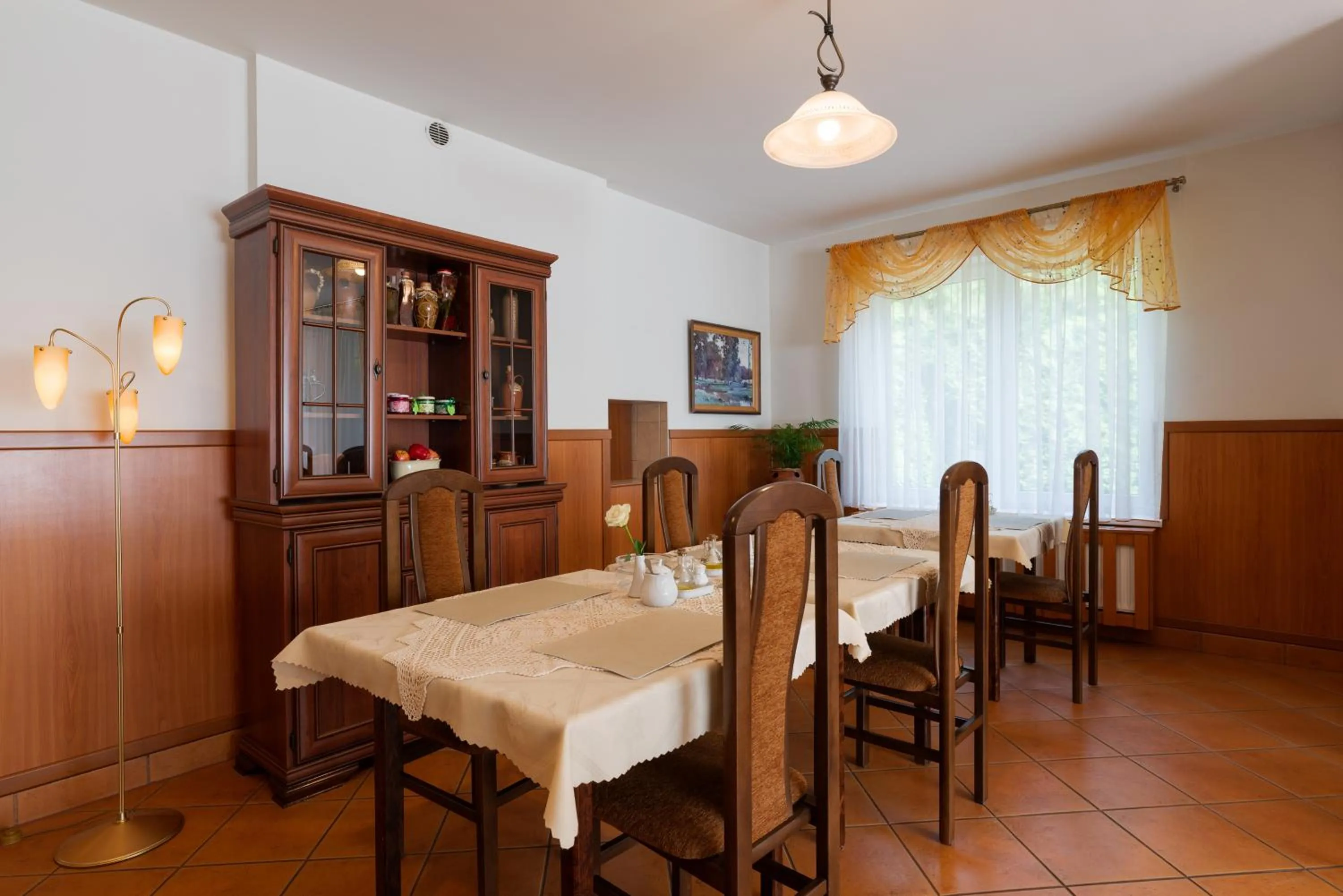 Restaurant/places to eat in Willa i Wzgórze Jerrego Apartamenty i pokoje z widokiem na góry