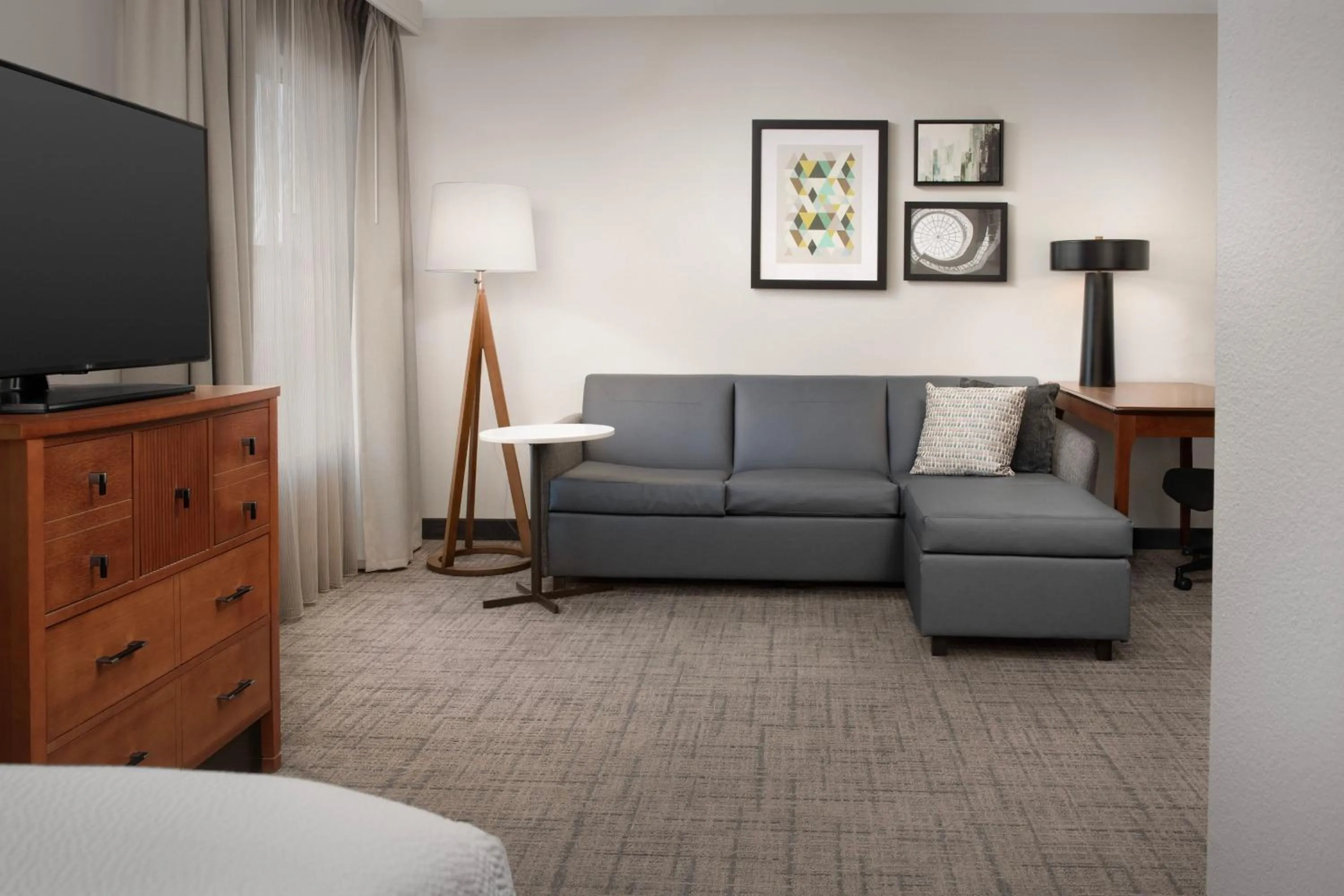 Living room in Residence Inn by Marriott Fayetteville Cross Creek