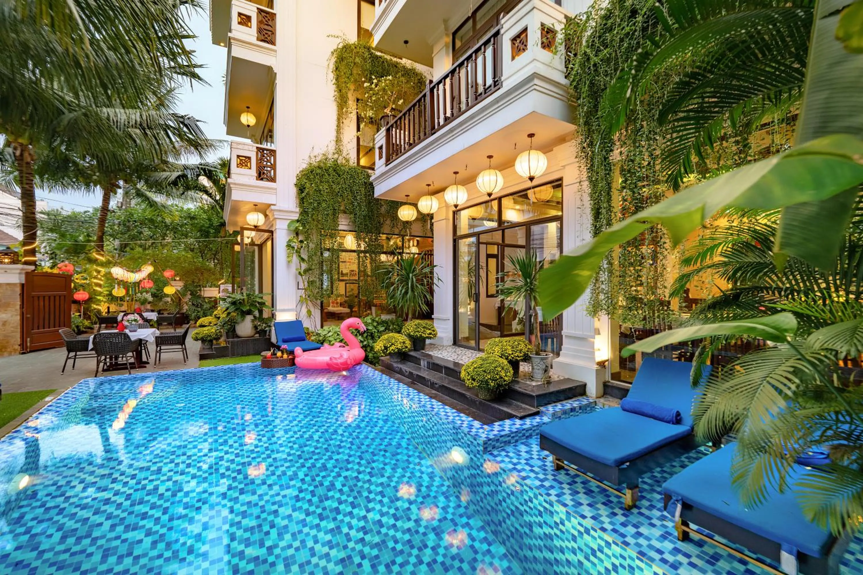 Swimming pool in Hoi An Discovery Villa