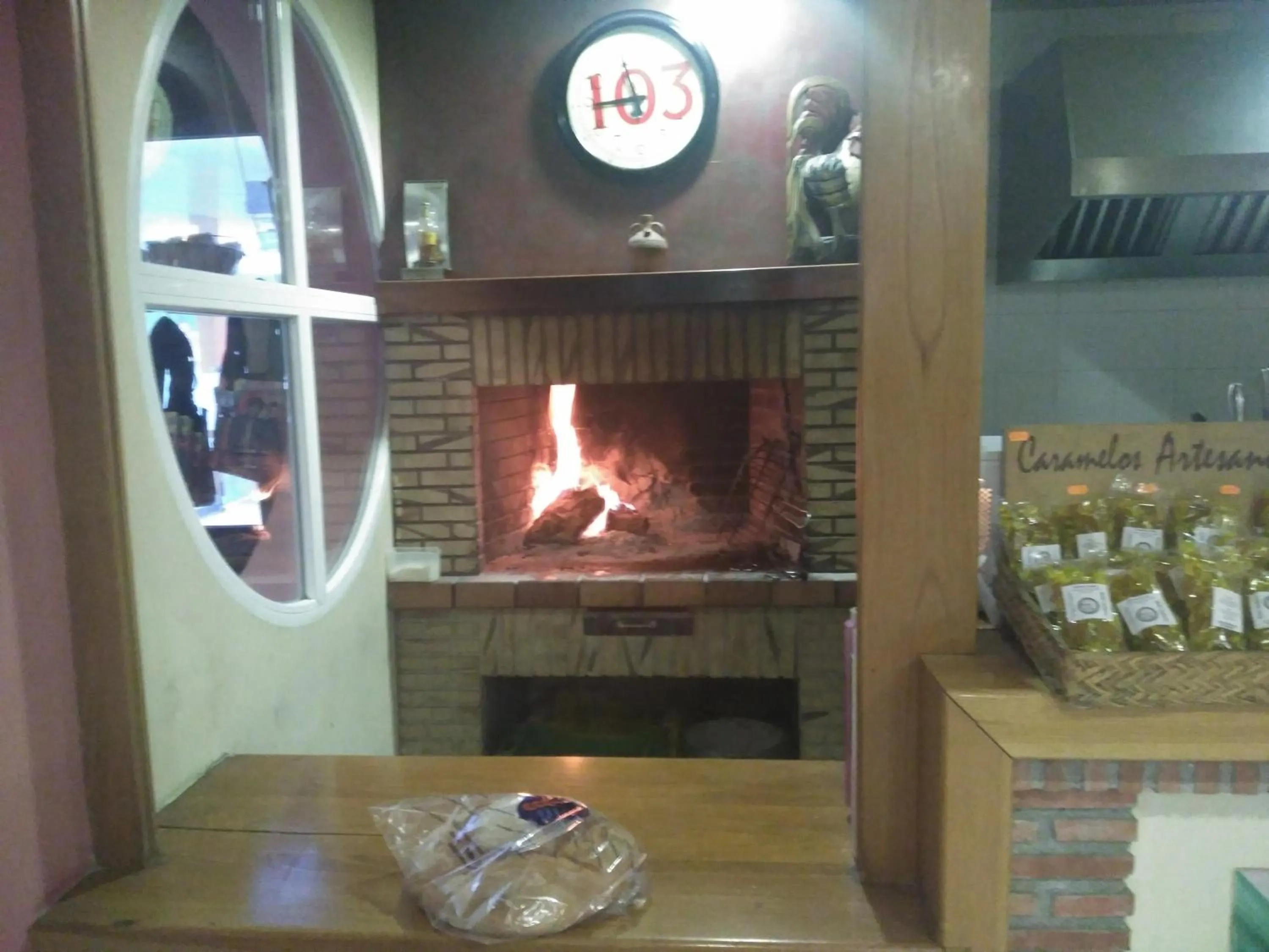 Kitchen or kitchenette in Hotel Mirasierra