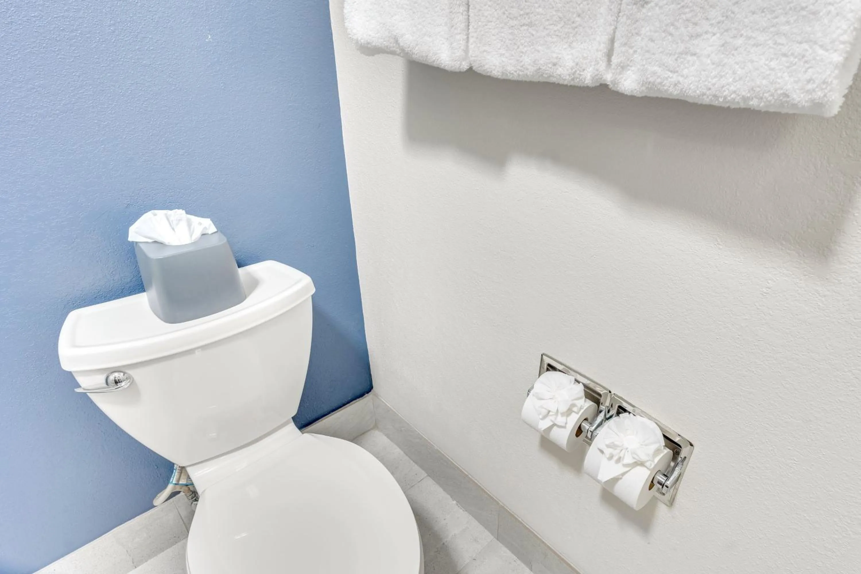 Bathroom in Fairfield Inn & Suites Fredericksburg