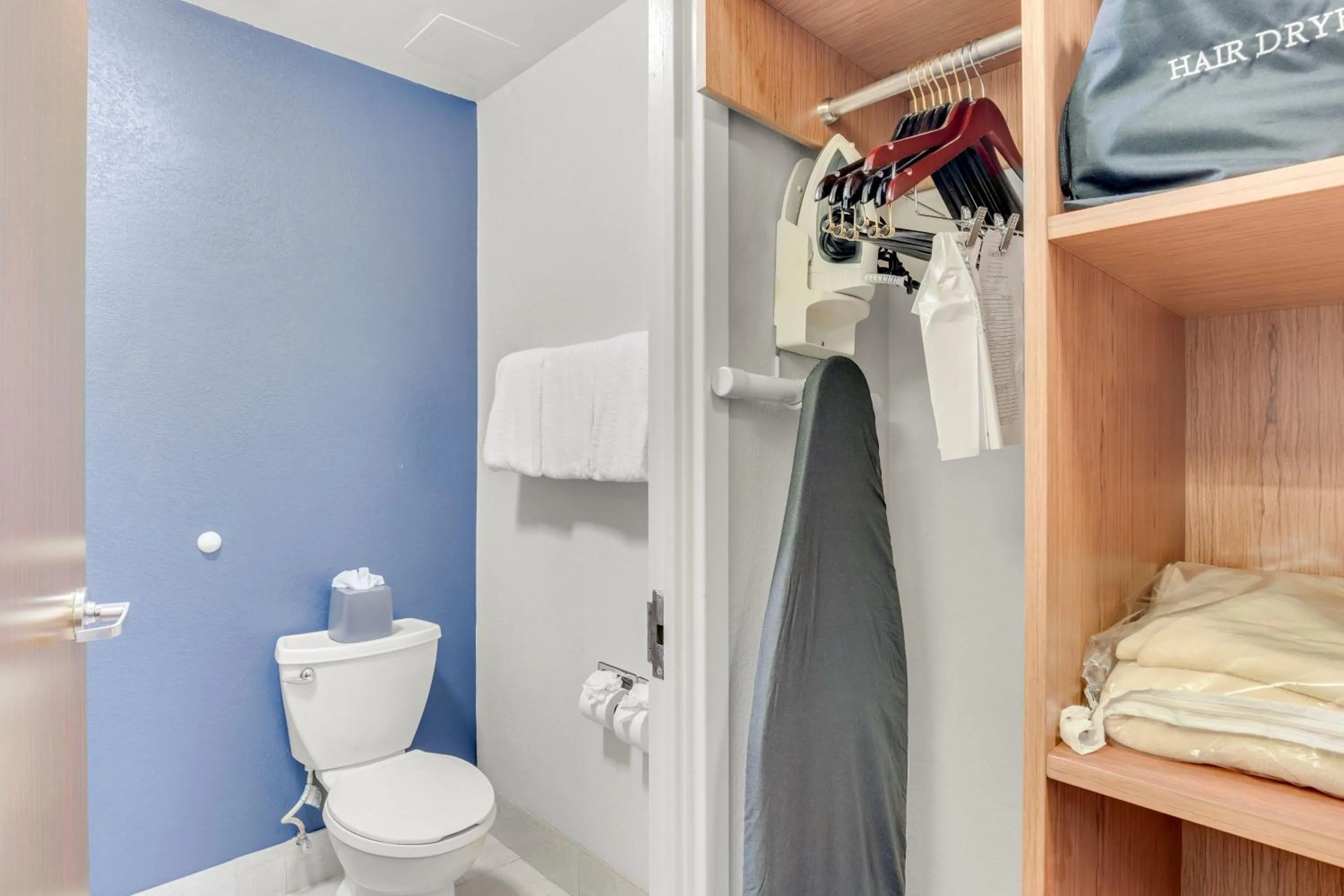 Bedroom in Fairfield Inn & Suites Fredericksburg