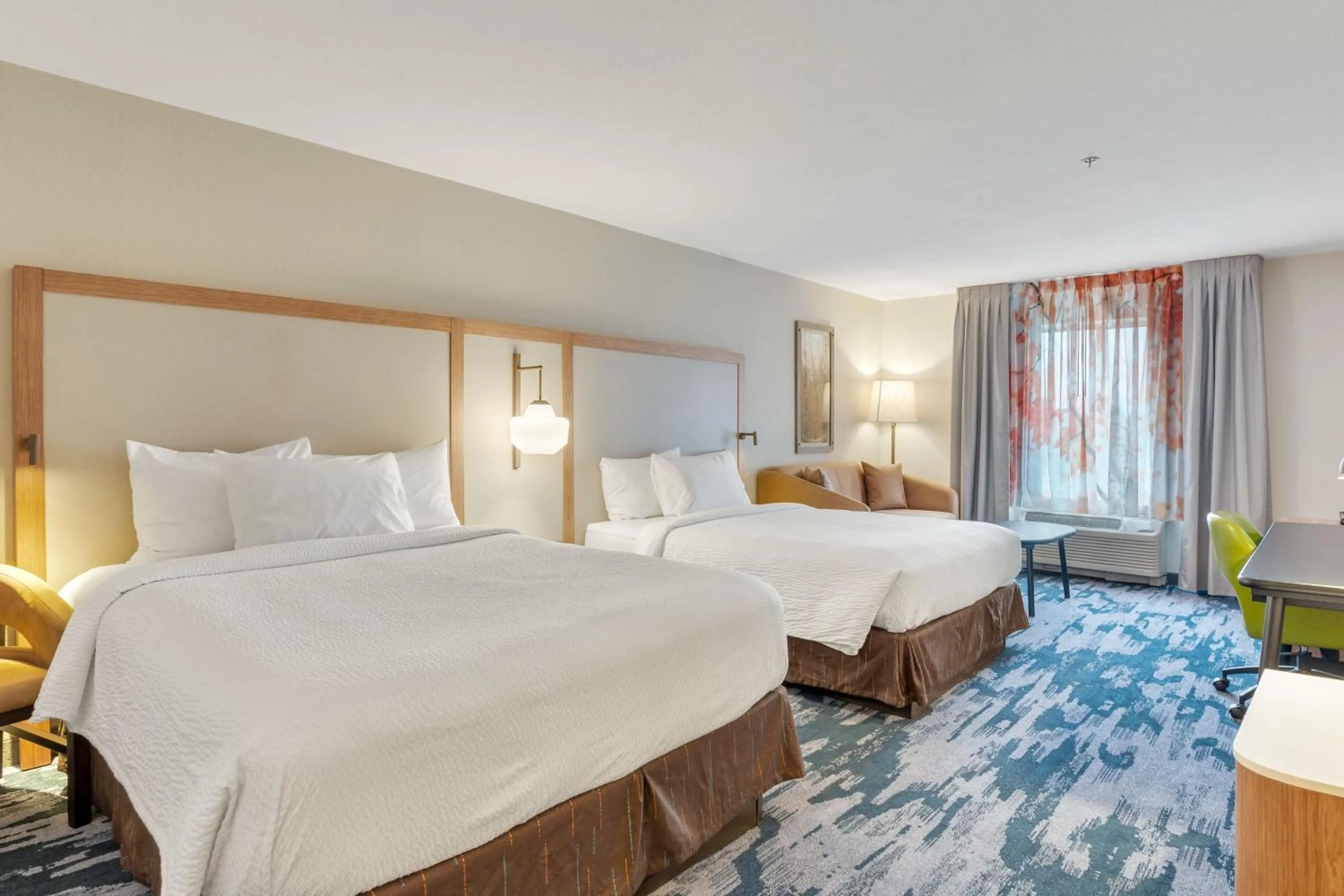 Photo of the whole room, Bed in Fairfield Inn & Suites Fredericksburg