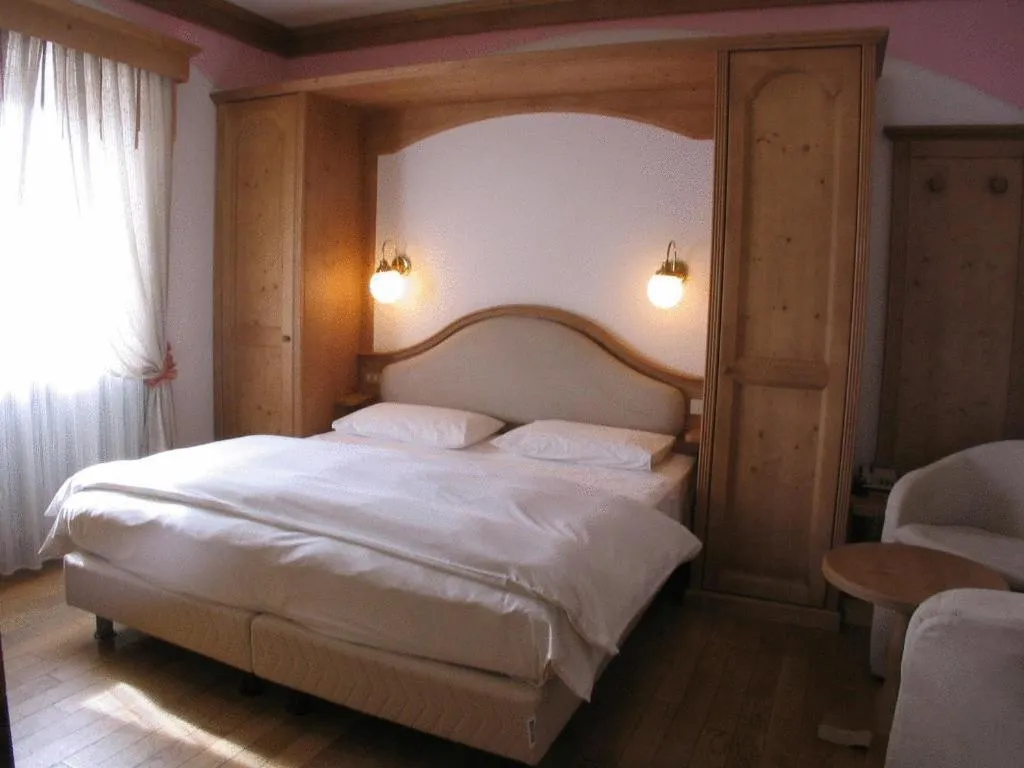 Bed in Club Hotel Alpino