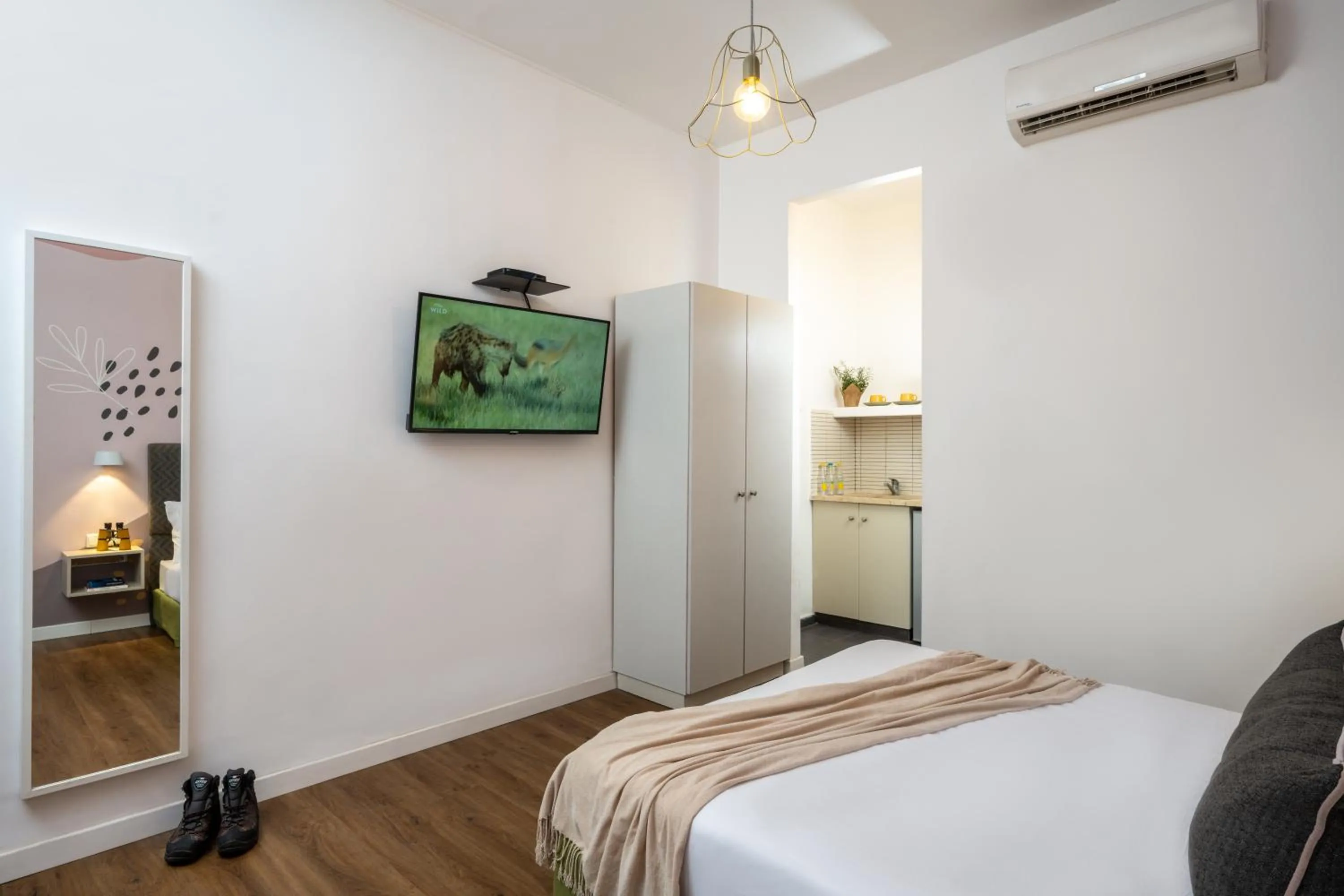 TV and multimedia, Bed in Travel Hotel Eilon