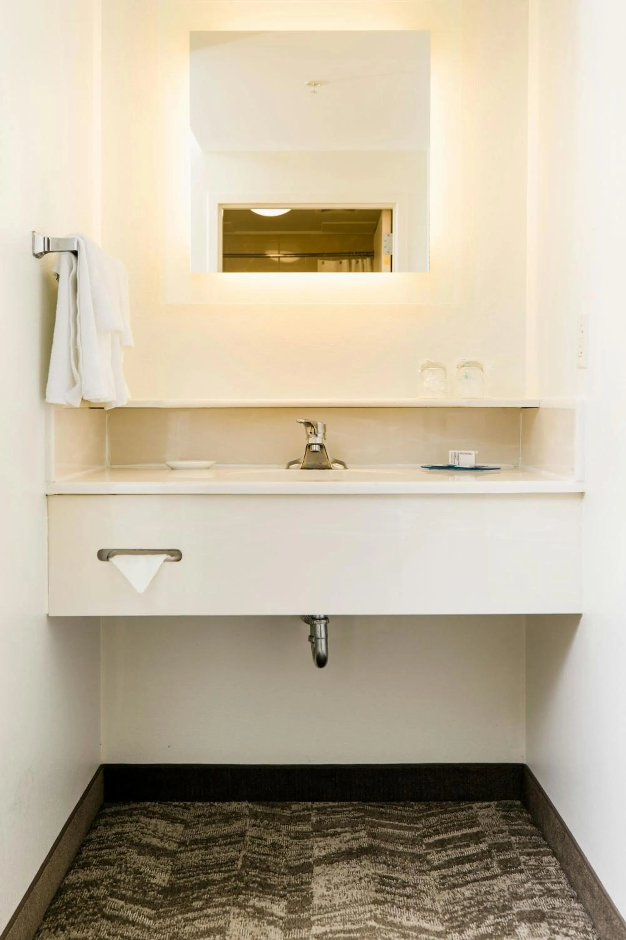 Photo of the whole room in SpringHill Suites Florence