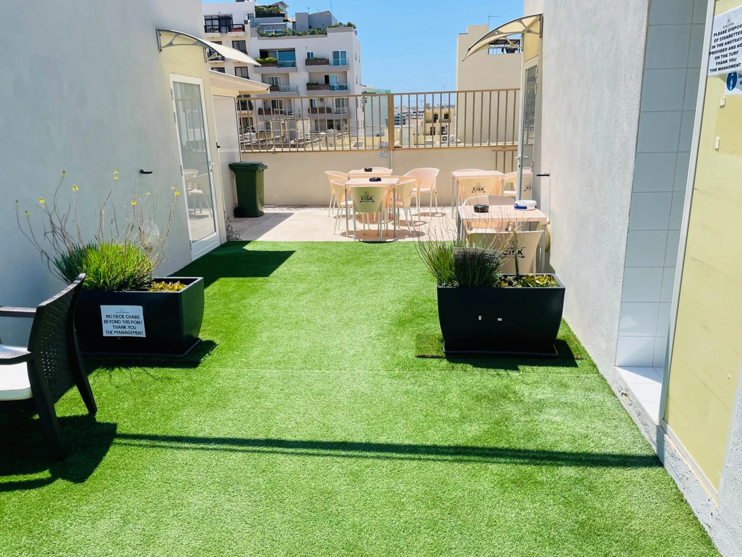 Swimming pool in Buccaneers Boutique Guest House