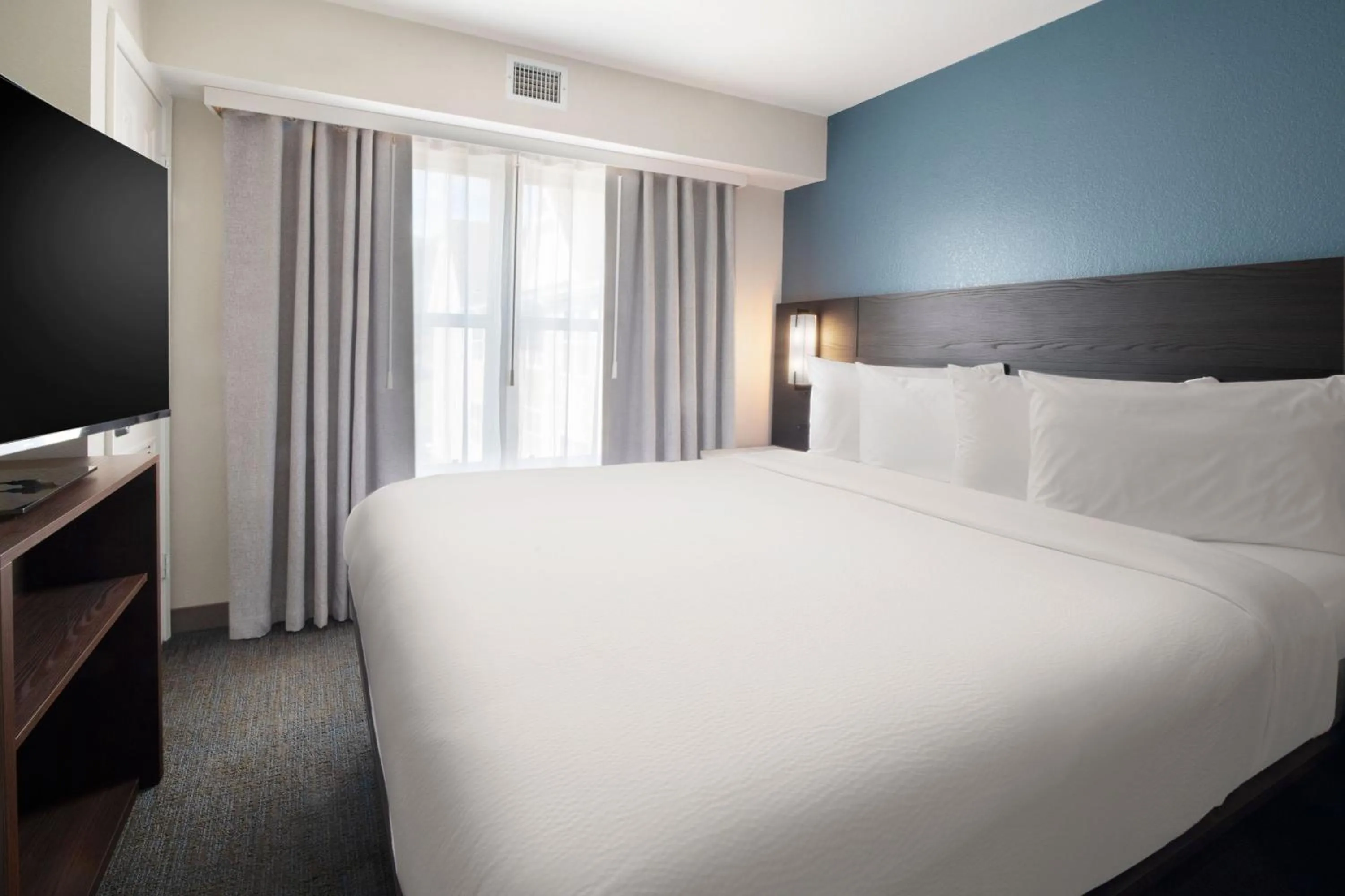 Bedroom, Bed in Residence Inn by Marriott Fort Smith