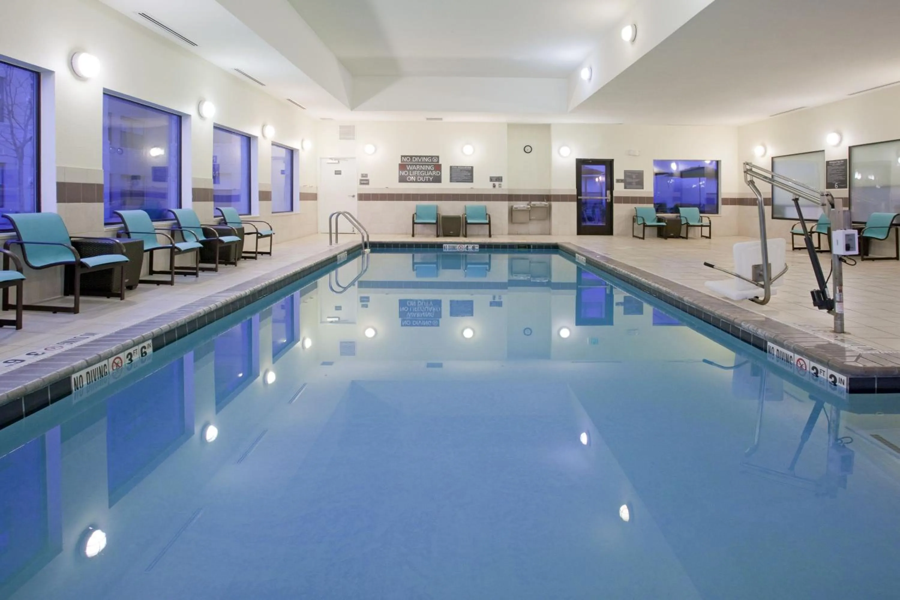 Swimming pool in Residence Inn Grand Junction