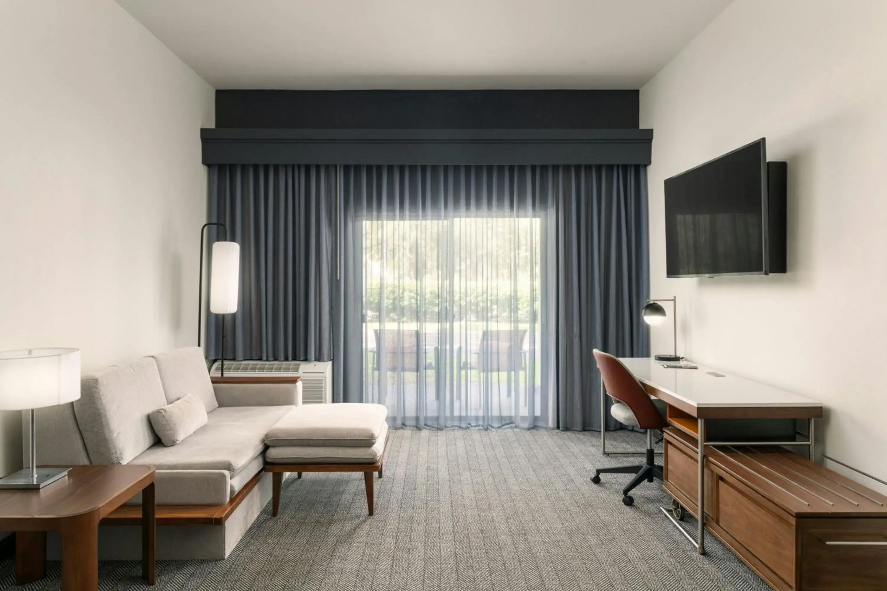 1 Bedroom 2 room Suite, 1 King, Sofa bed in Courtyard by Marriott Gainesville FL 1 Bedroom 2 room Suite, 1 King, Sofa bed in Courtyard by Marriott Gainesville FL