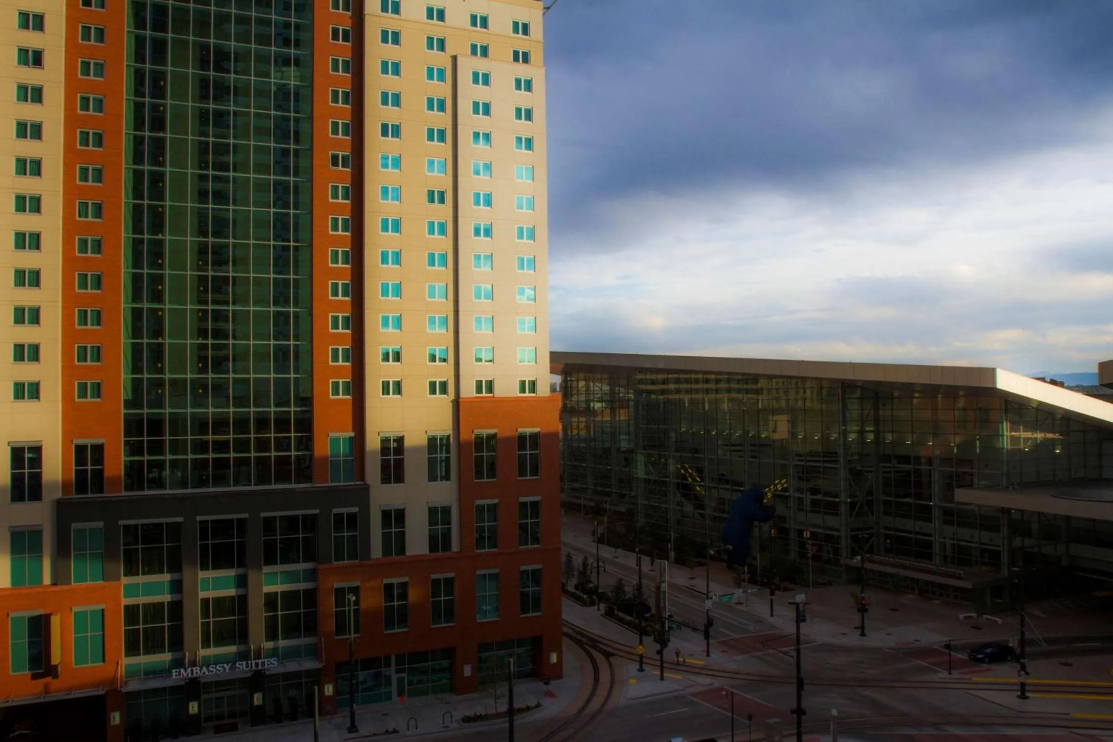 Property building in Embassy Suites by Hilton Denver Downtown Convention Center