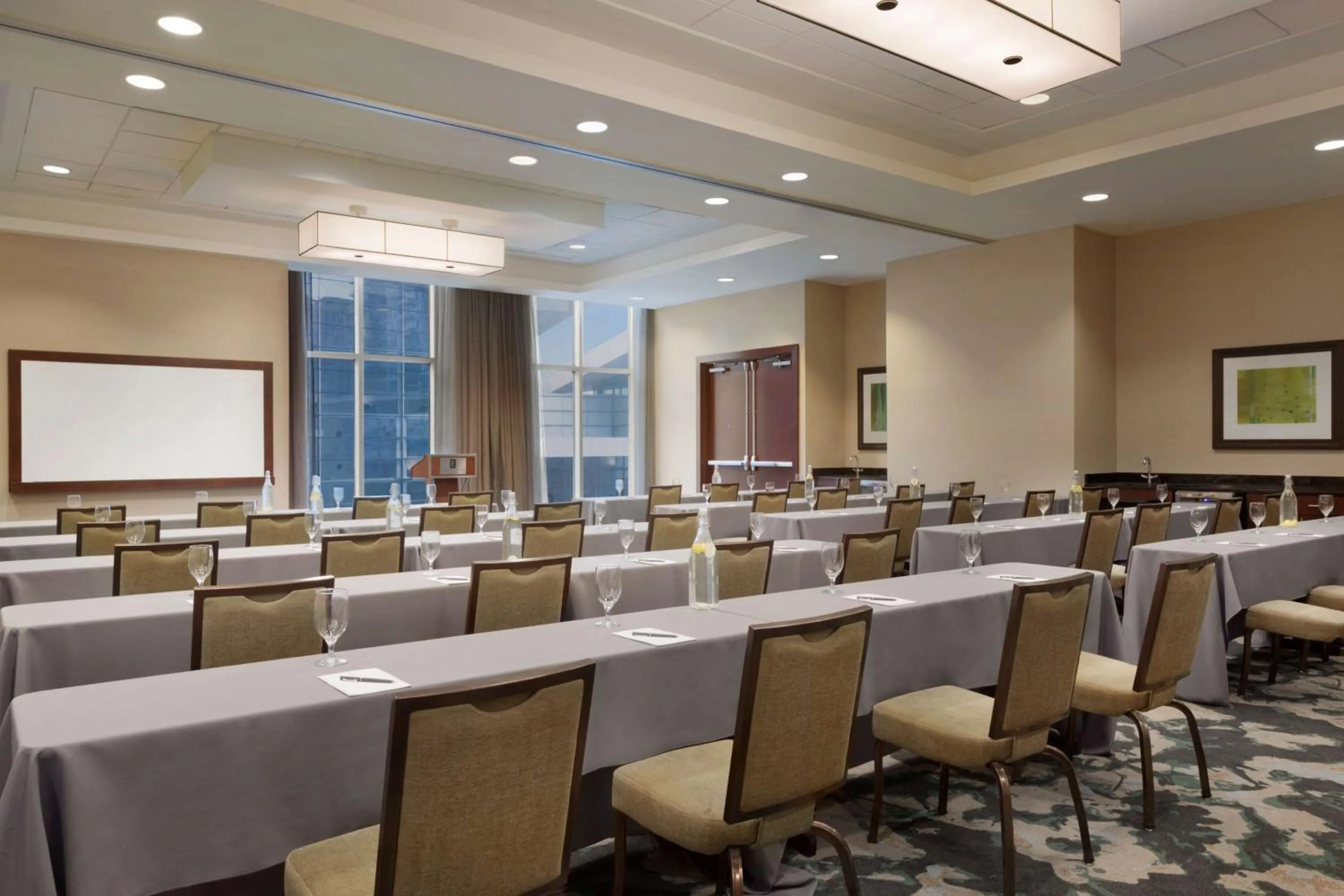 Meeting/conference room in Embassy Suites by Hilton Denver Downtown Convention Center