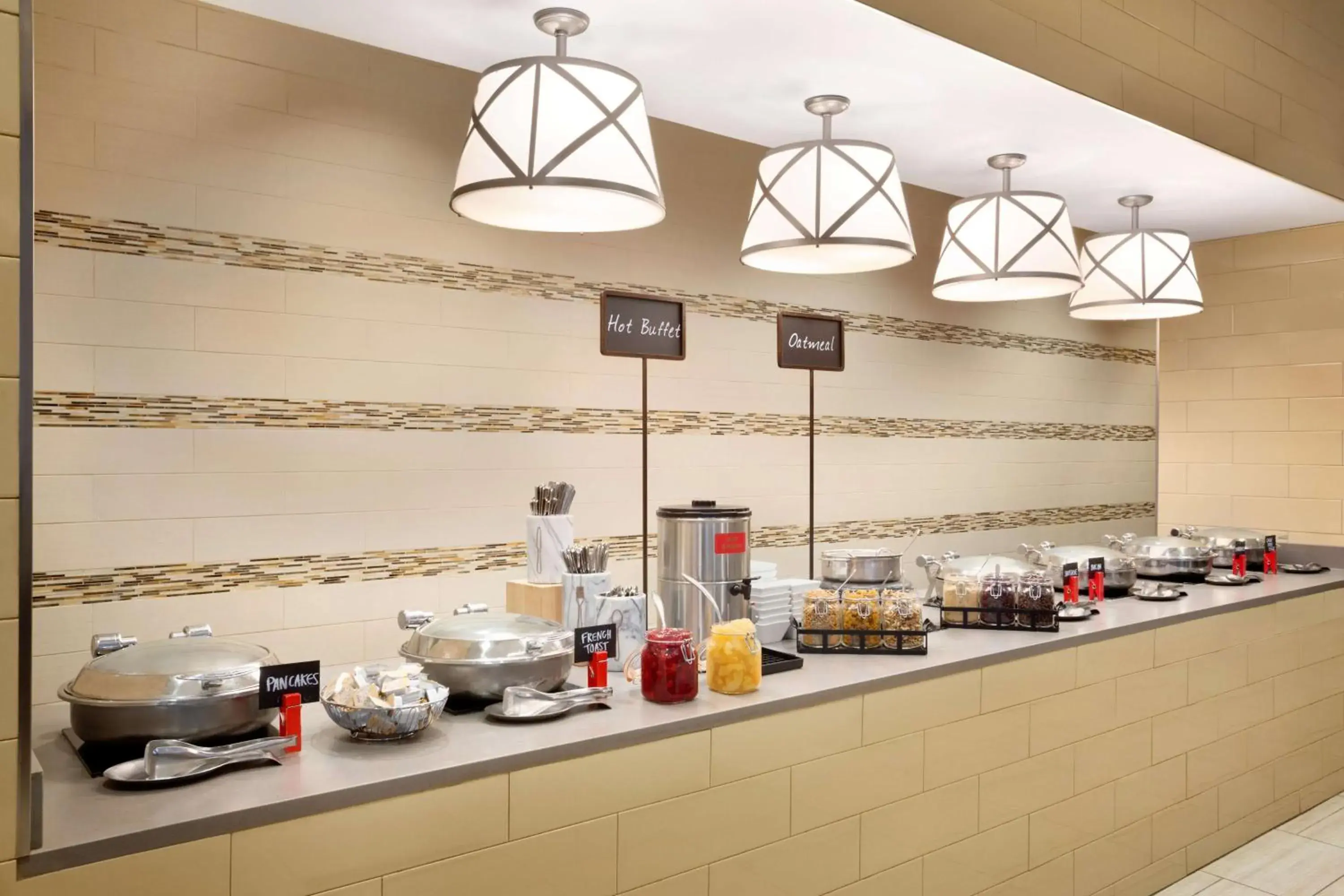 Restaurant/places to eat in Embassy Suites by Hilton Denver Downtown Convention Center Restaurant/places to eat in Embassy Suites by Hilton Denver Downtown Convention Center