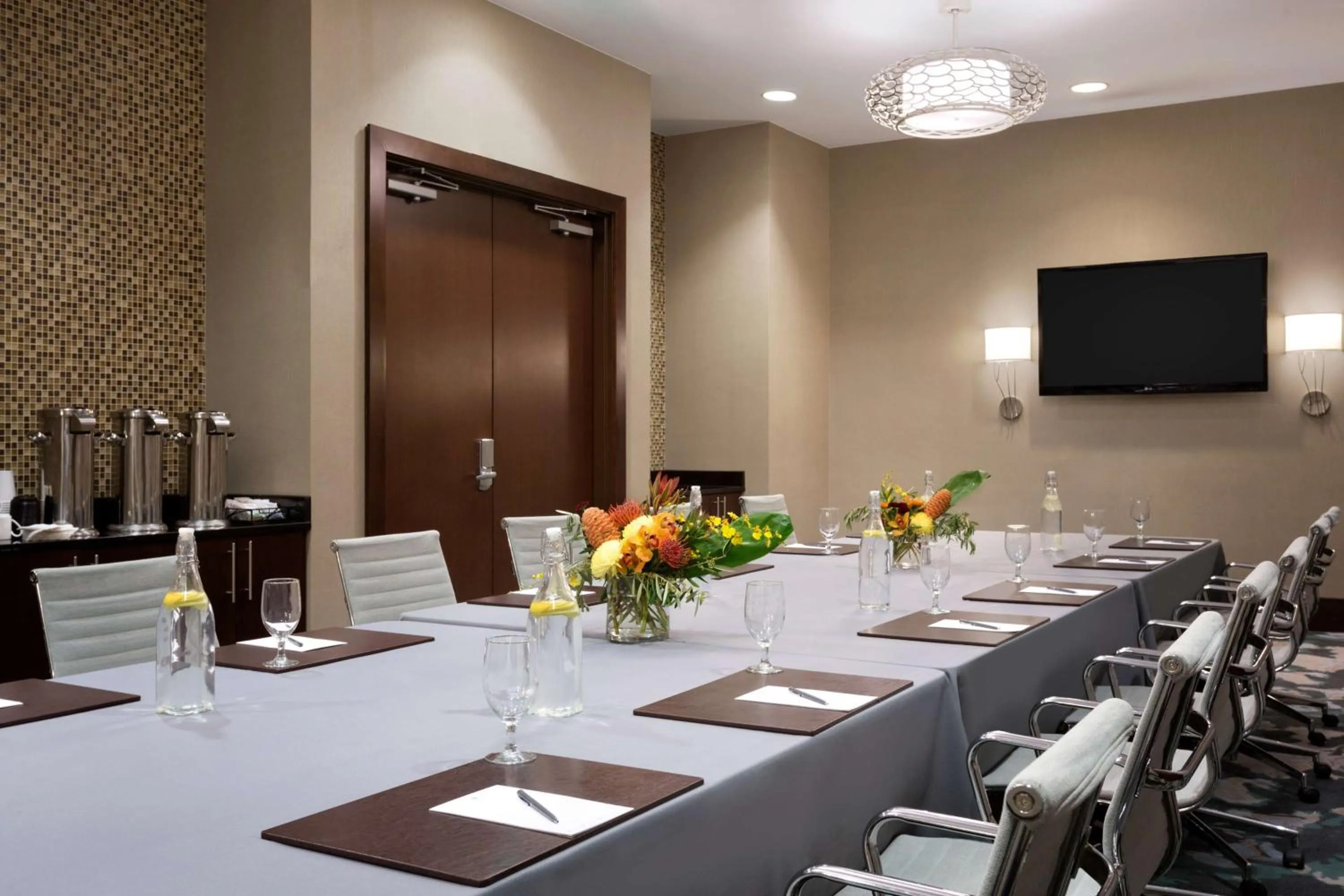 Meeting/conference room in Embassy Suites by Hilton Denver Downtown Convention Center