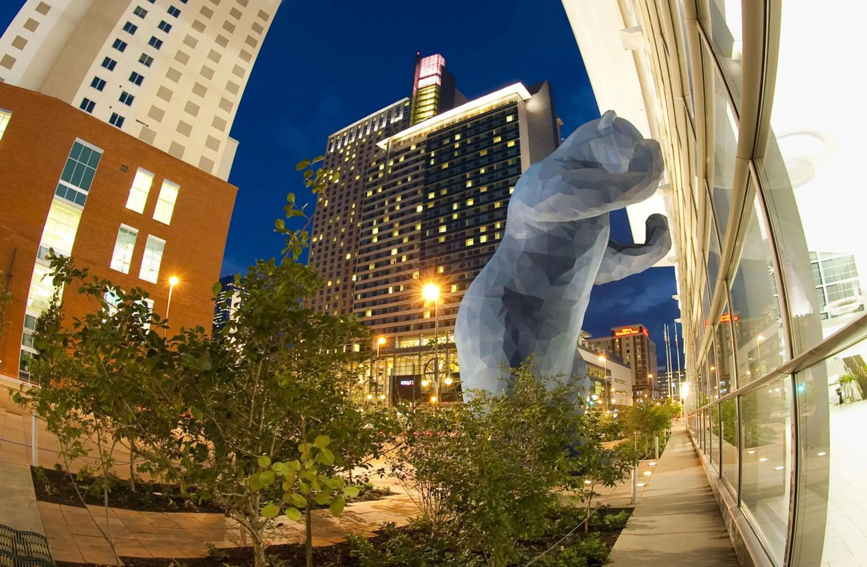 Property building in Embassy Suites by Hilton Denver Downtown Convention Center Property building in Embassy Suites by Hilton Denver Downtown Convention Center