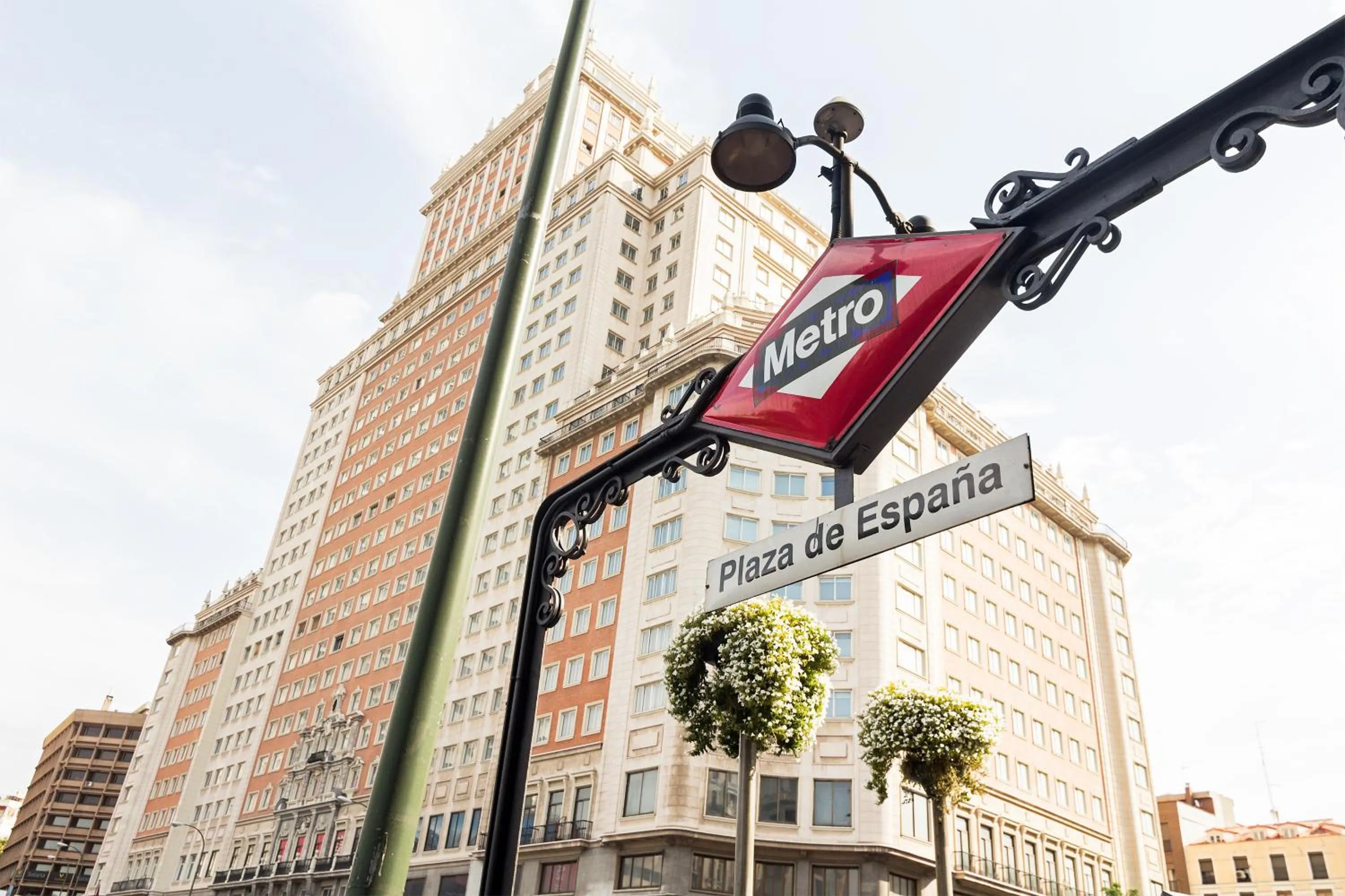 Property building in Gran Via 63 Rooms