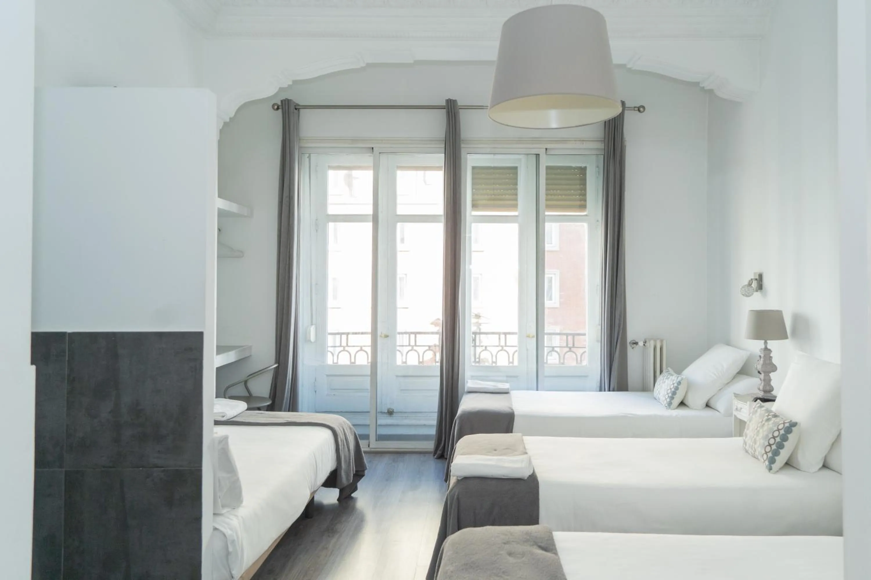 Bed in Gran Via 63 Rooms