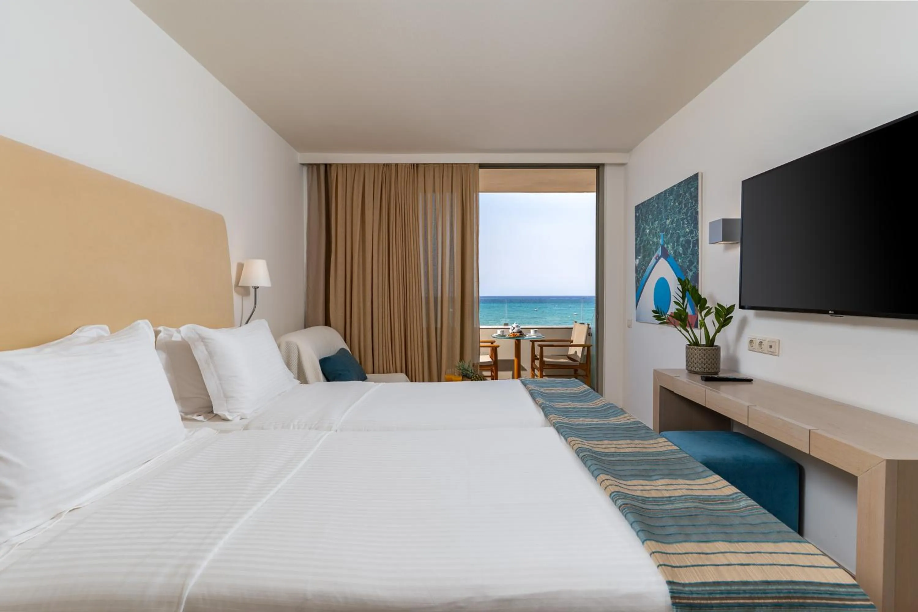 Bedroom, Bed in Kriti Beach Hotel