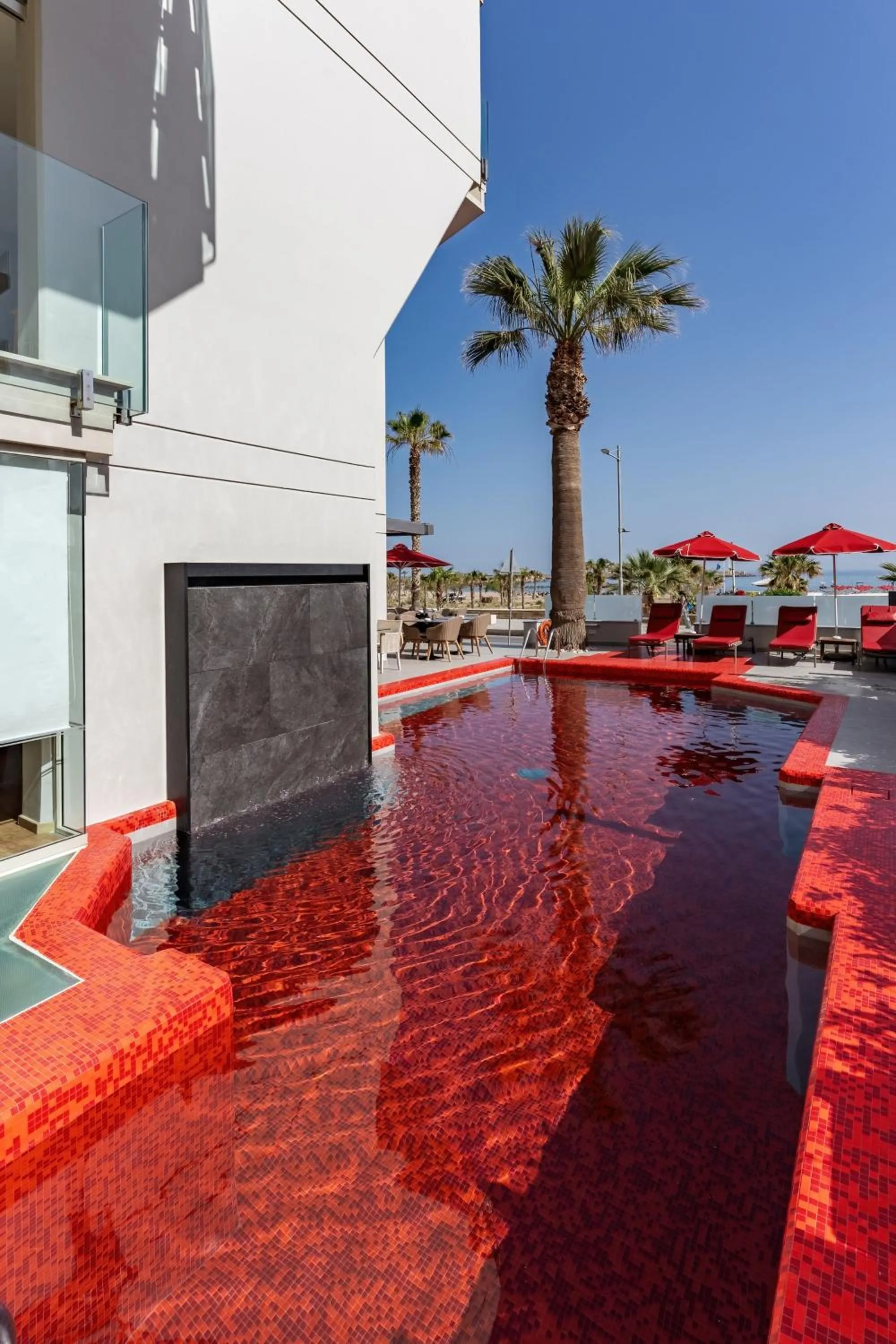 Swimming pool in Kriti Beach Hotel