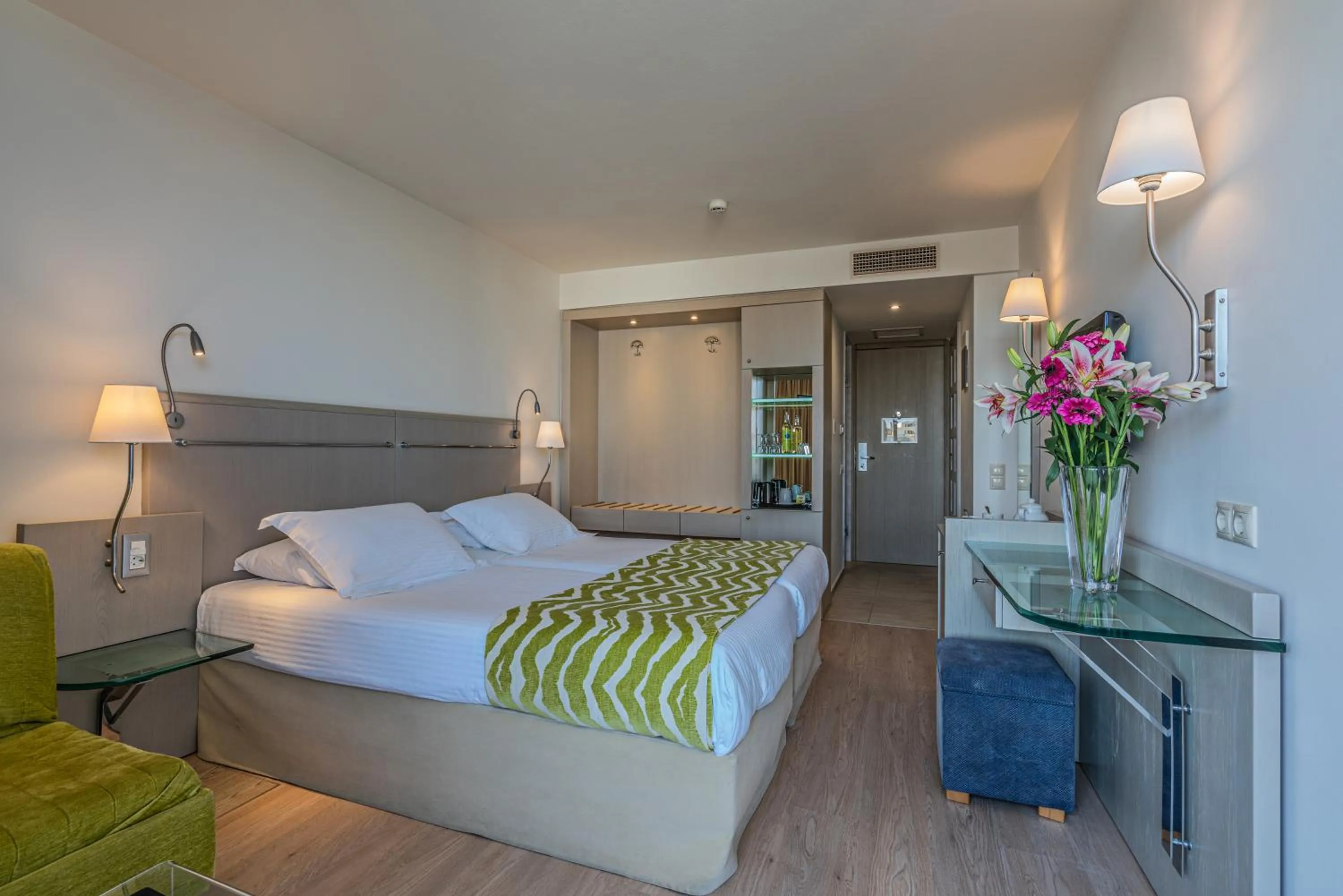 Bedroom, Bed in Kriti Beach Hotel