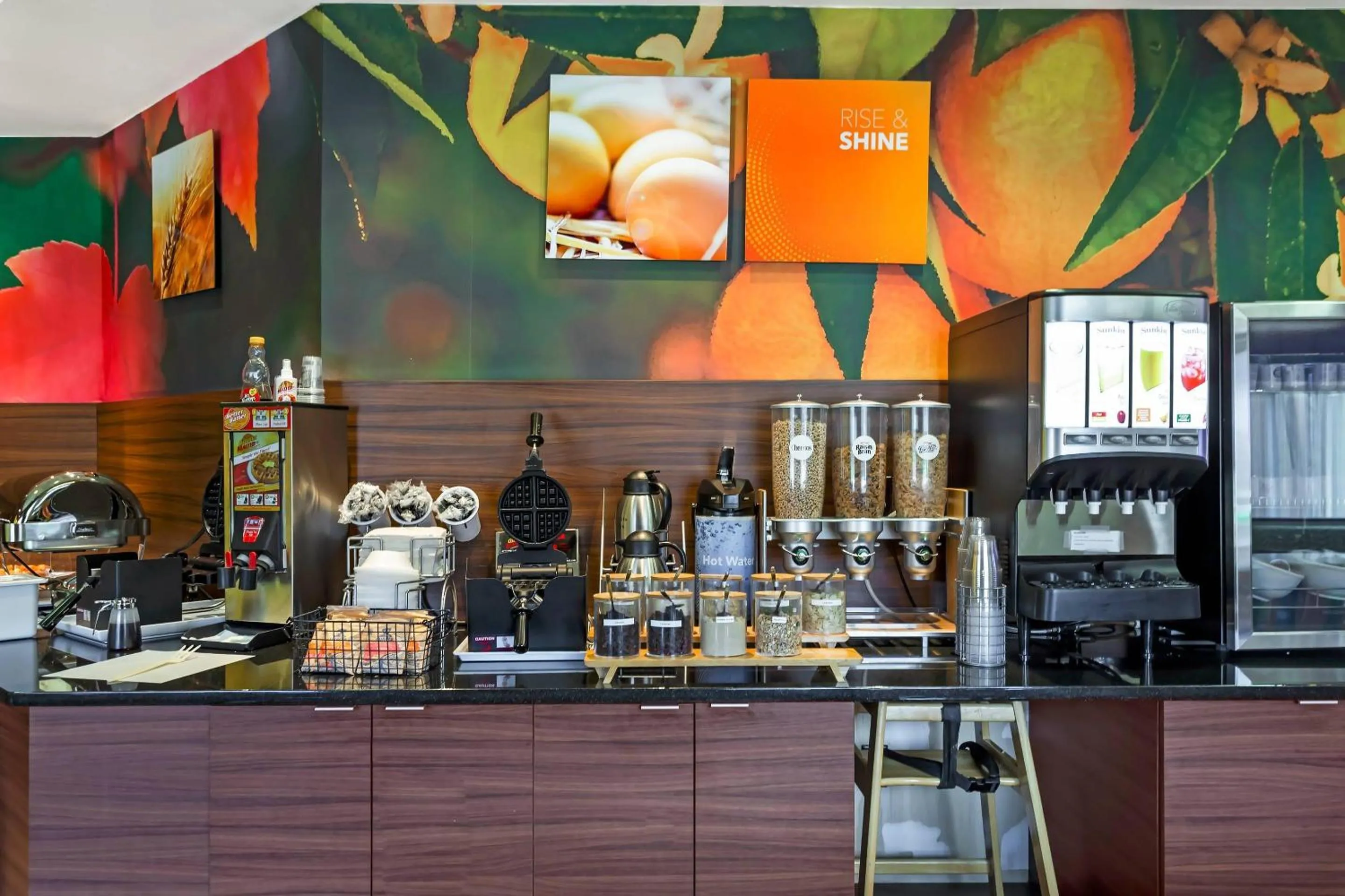 Breakfast in Comfort Inn & Suites Green Bay Stadium Area