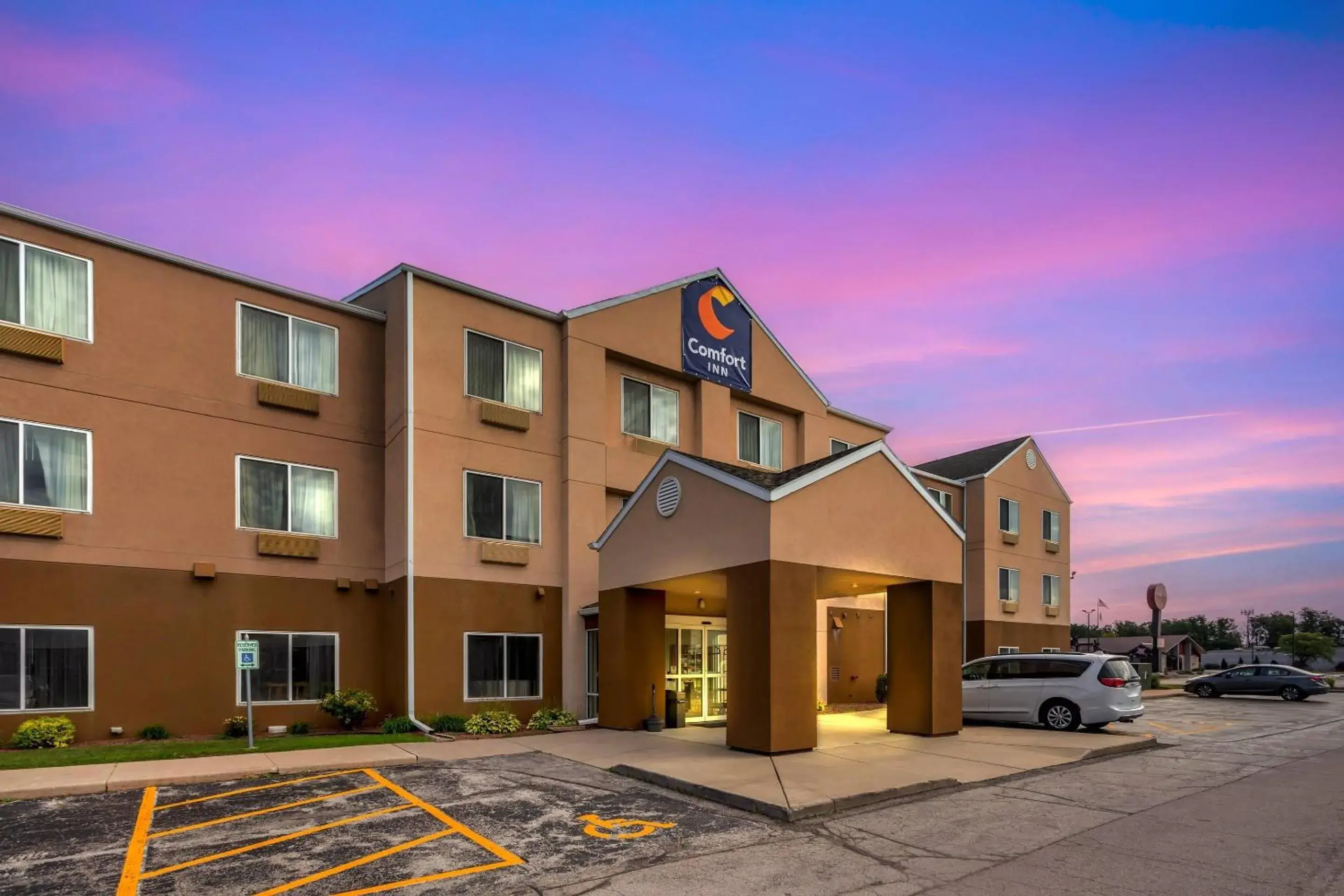 Comfort Inn & Suites Green Bay Stadium Area Comfort Inn & Suites Green Bay Stadium Area