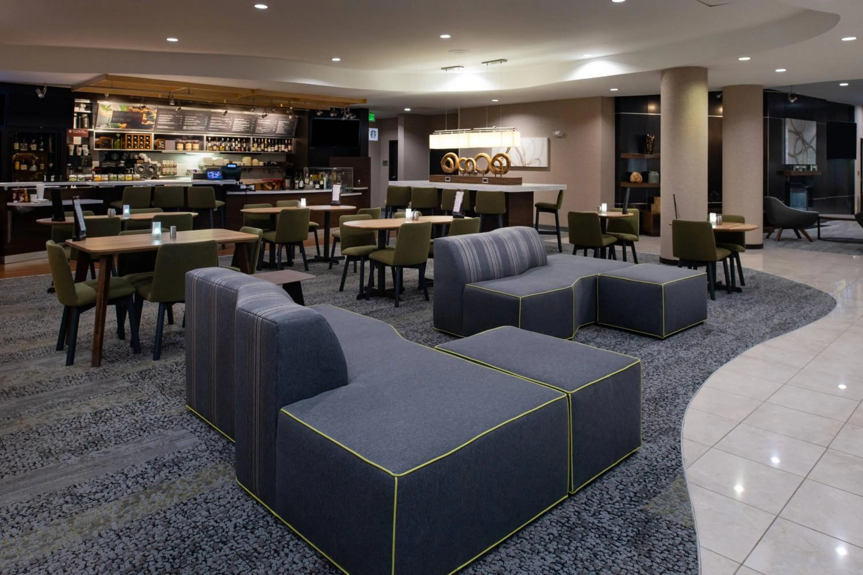 Restaurant/places to eat in Courtyard High Point