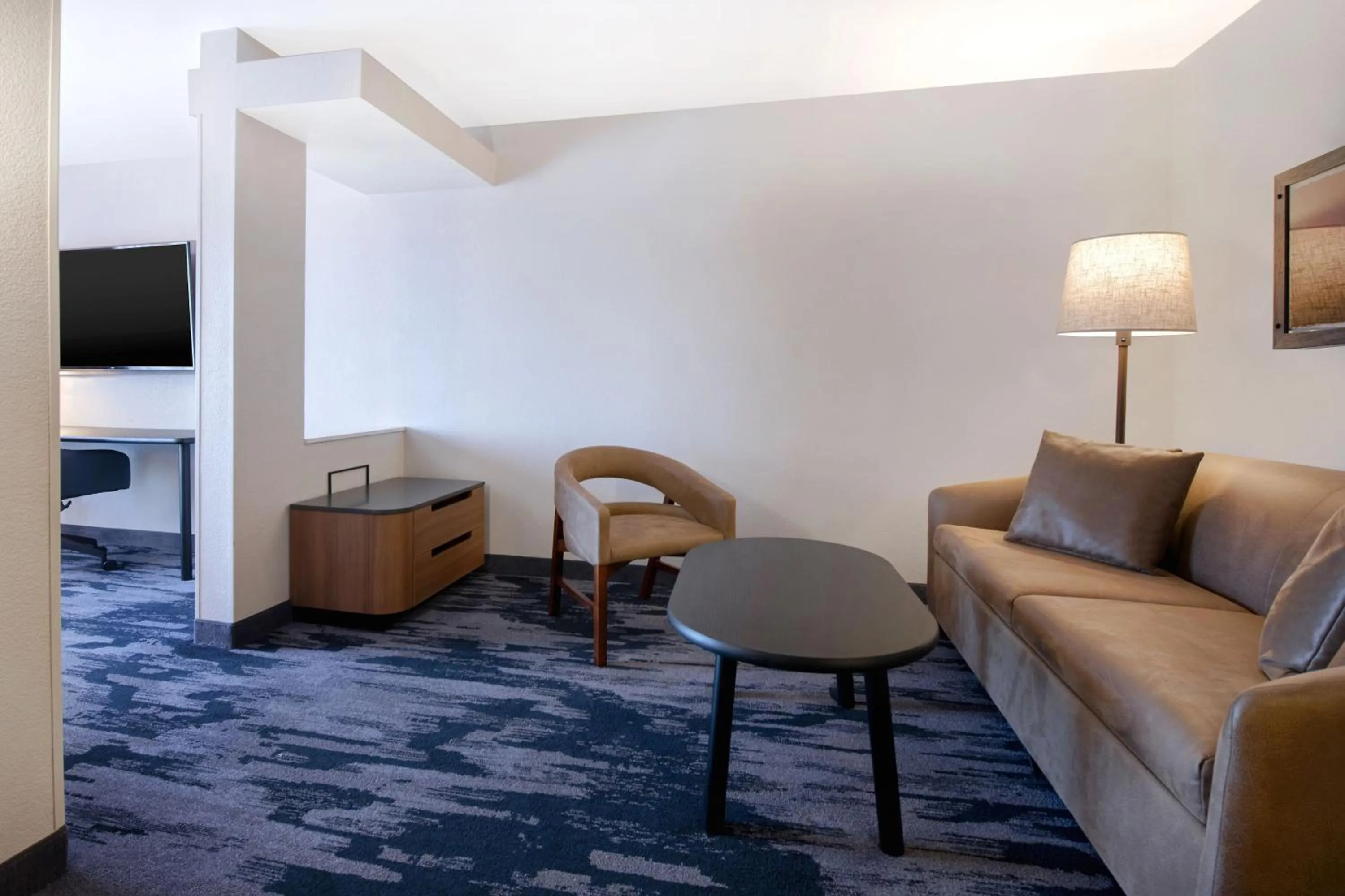 Living room in Fairfield Inn & Suites by Marriott Greenwood