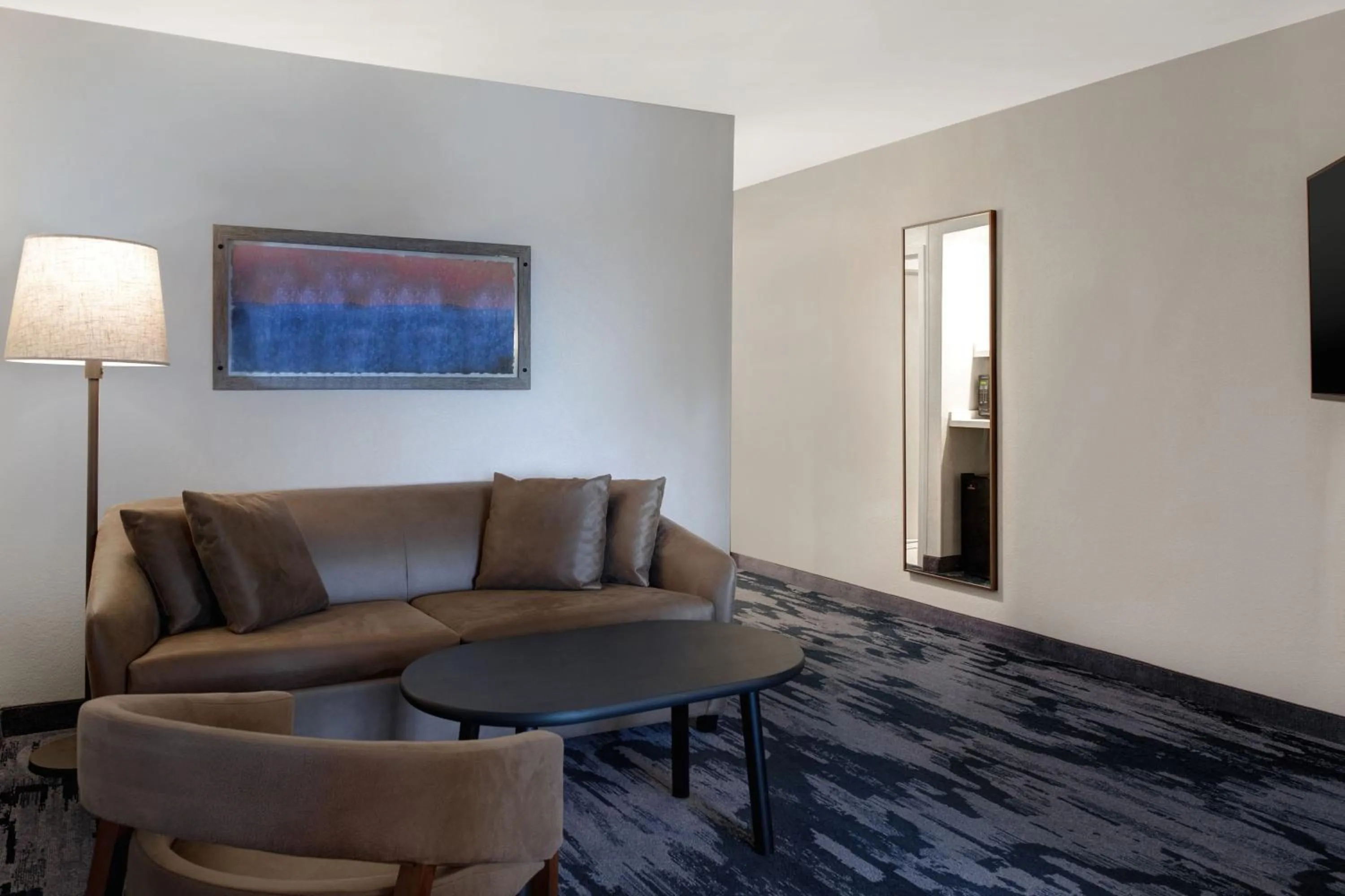 Living room in Fairfield Inn & Suites by Marriott Greenwood