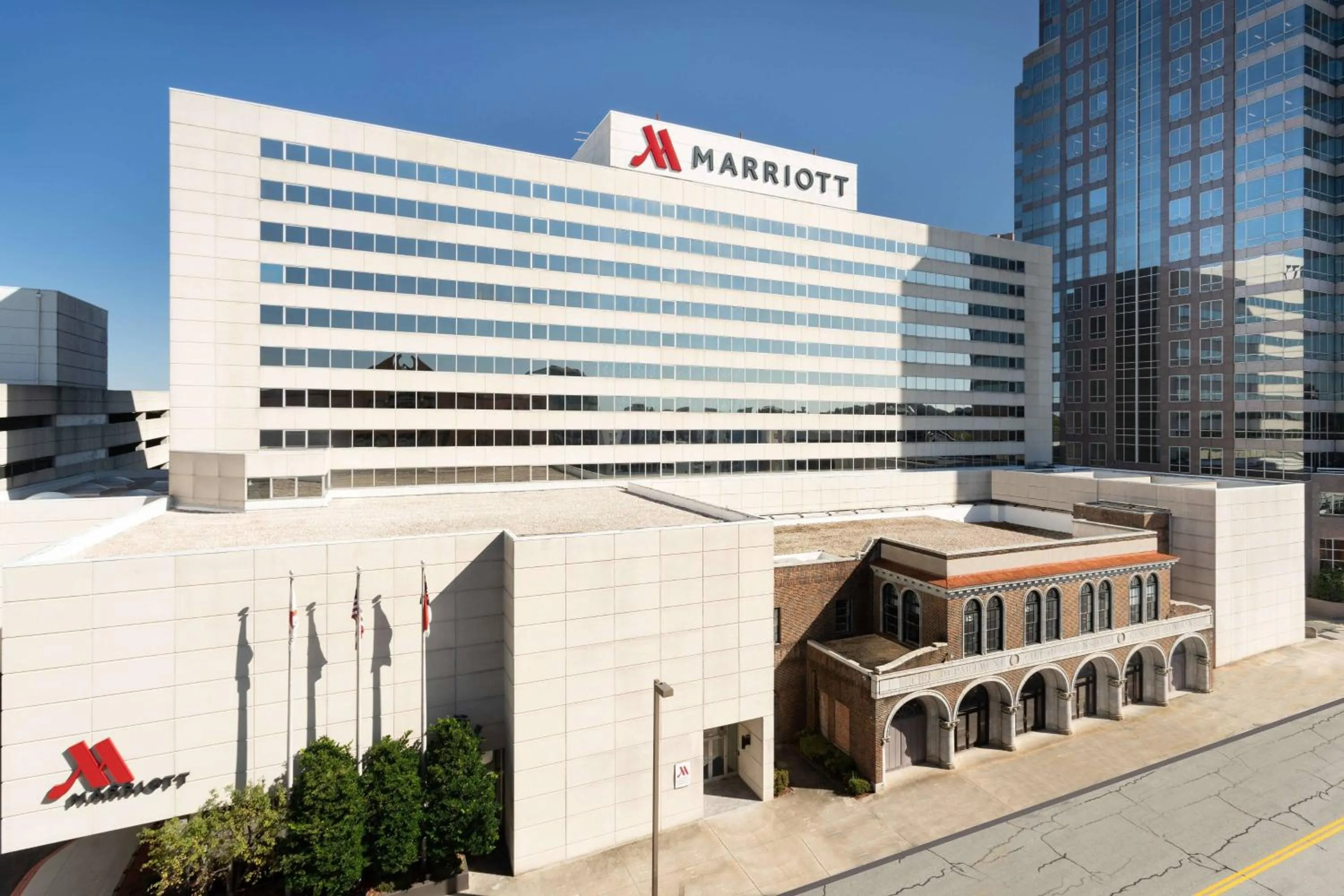 Property building in Marriott Greensboro Downtown