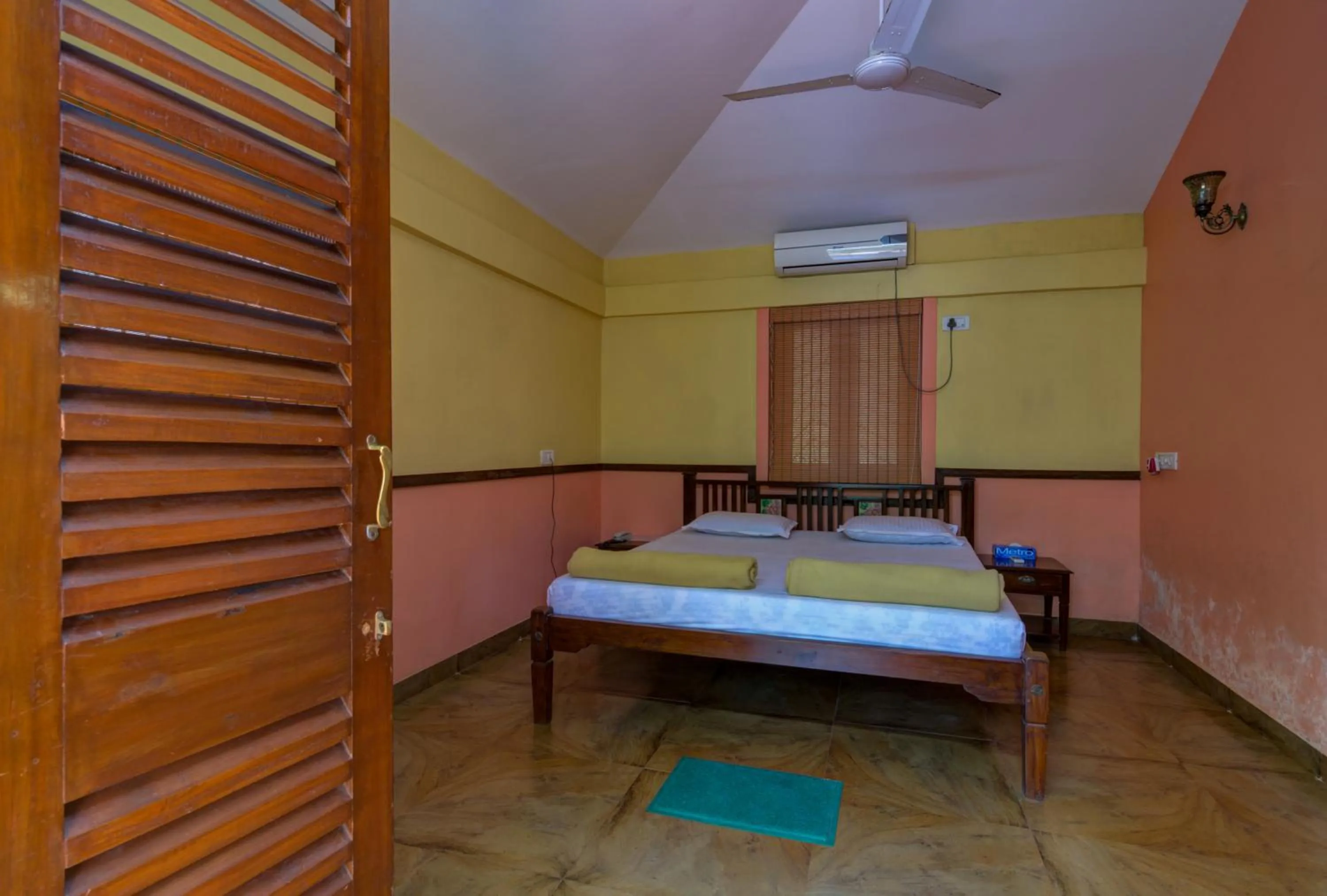 Bedroom, Bed in Shantai By the Lake