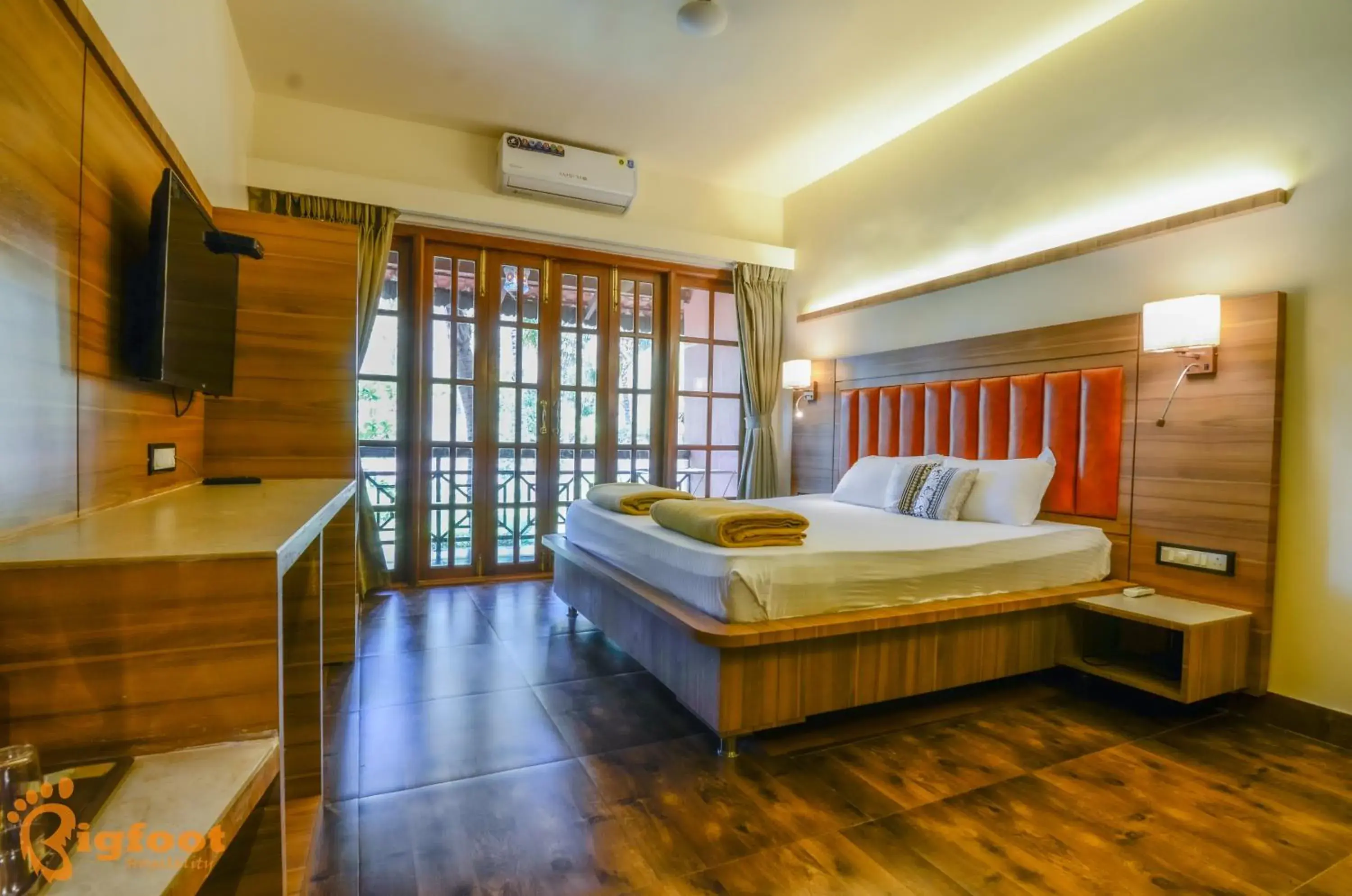 Shantai By the Lake Shantai By the Lake