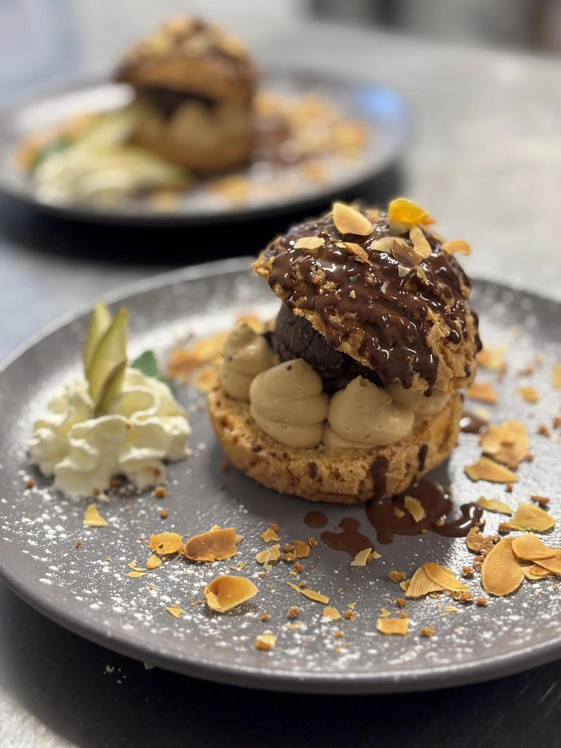 Restaurant/places to eat in Logis Hotel Beaudon