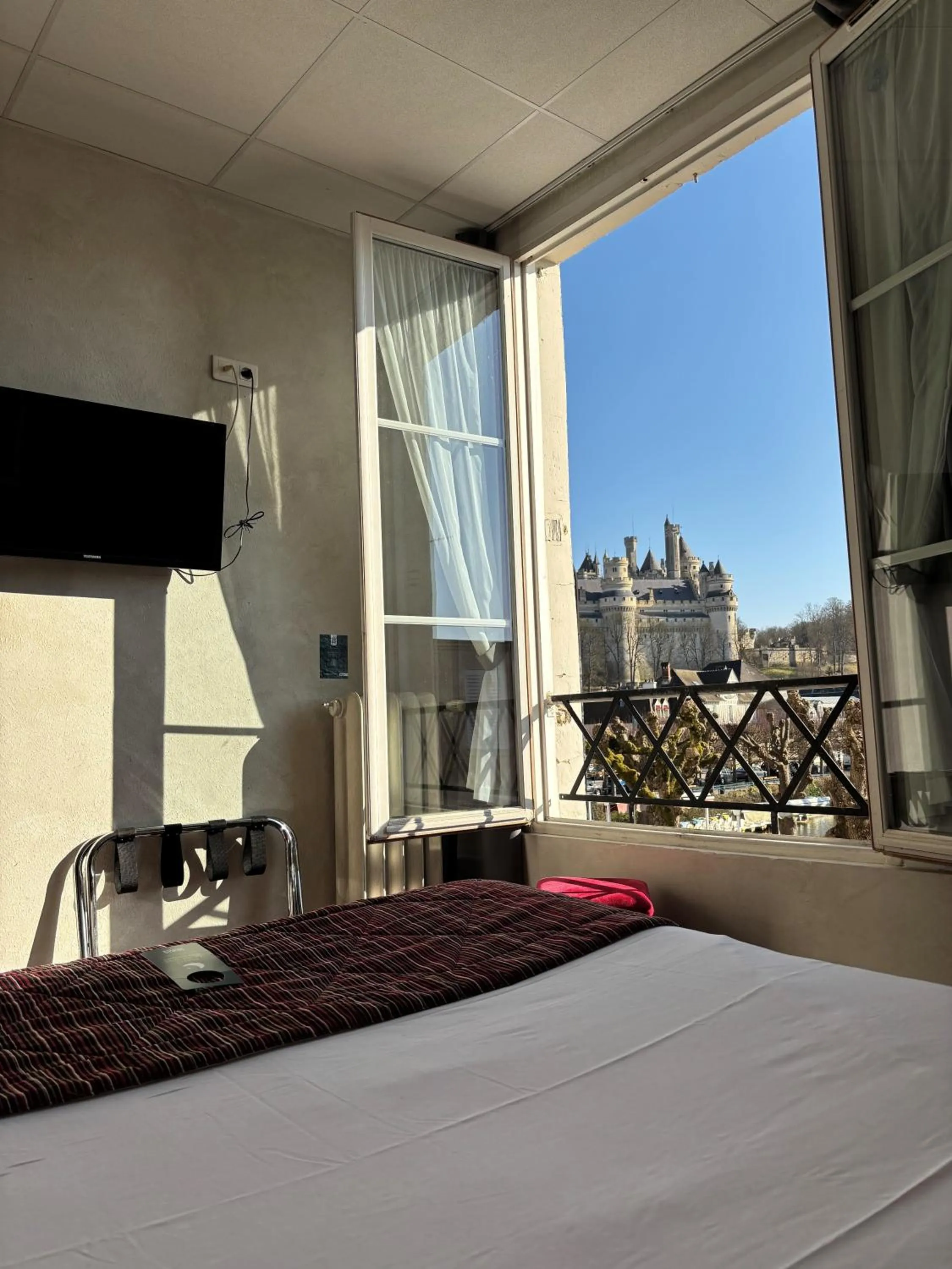 View (from property/room), Bed in Logis Hotel Beaudon